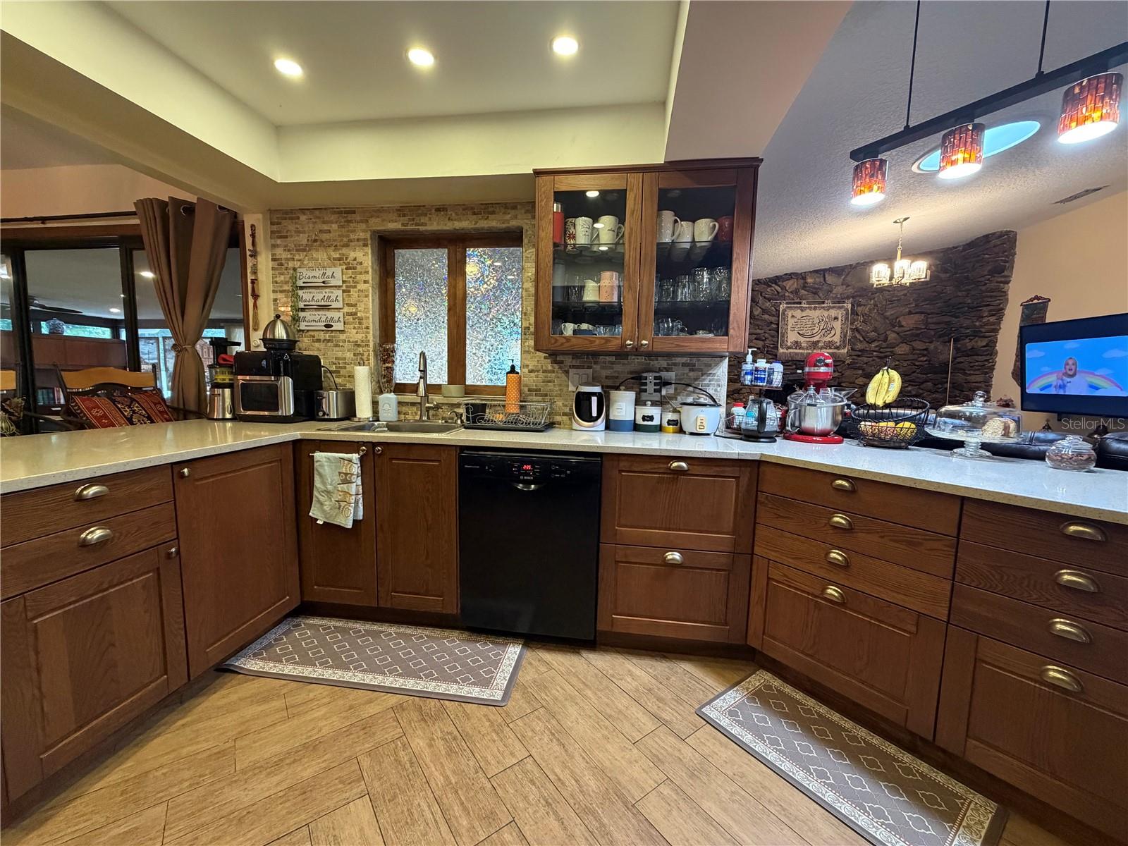 380 DUMONT AVE, DELTONA, FL, 32738