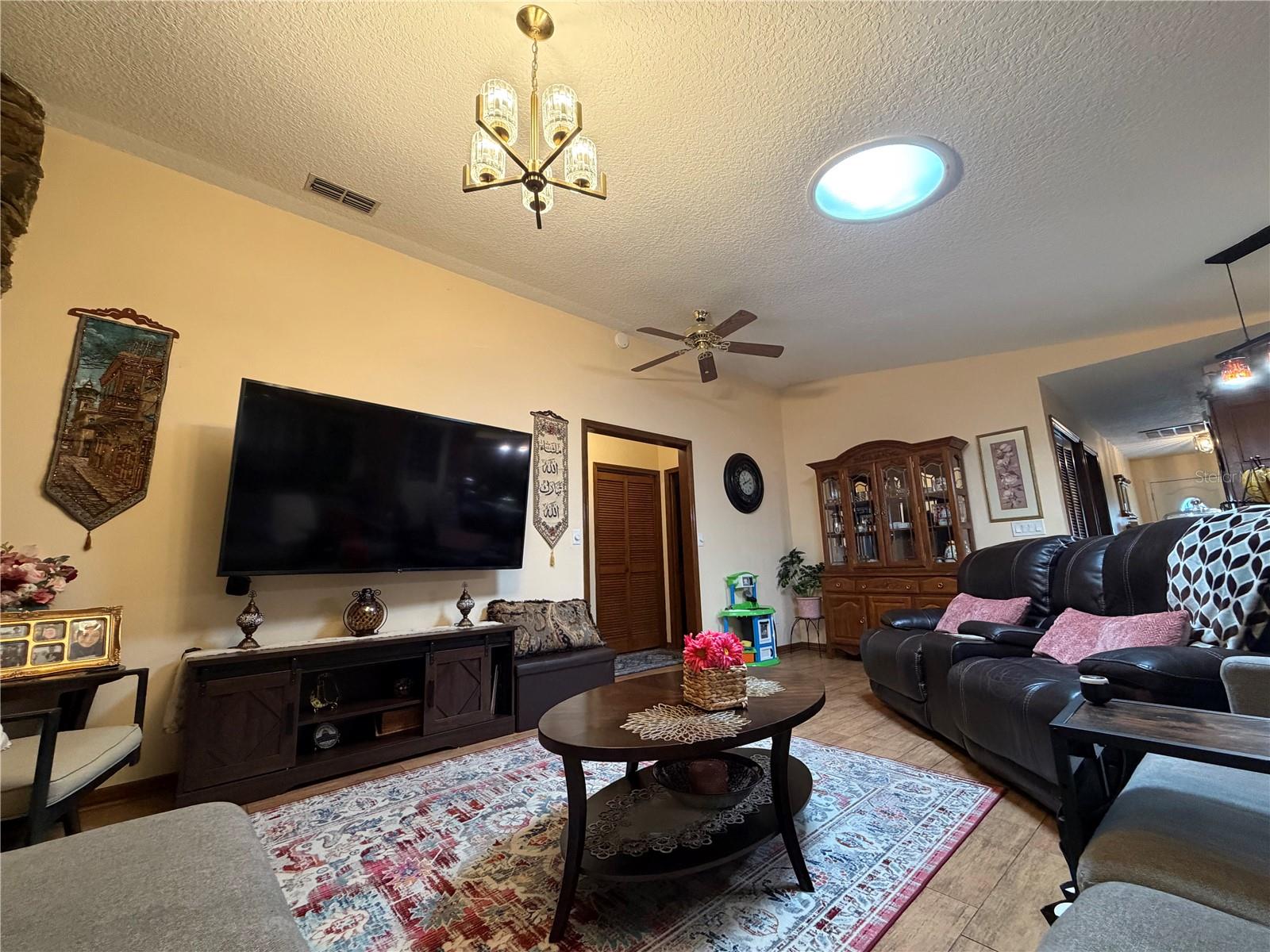 380 DUMONT AVE, DELTONA, FL, 32738