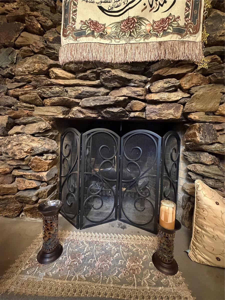 380 DUMONT AVE, DELTONA, FL, 32738