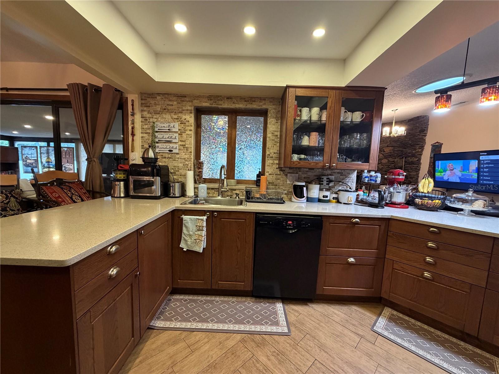 380 DUMONT AVE, DELTONA, FL, 32738