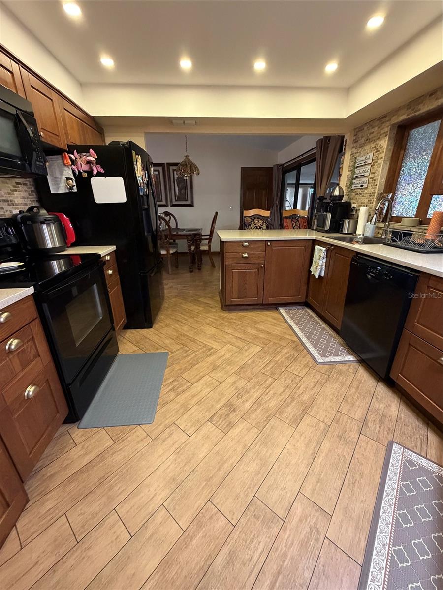 380 DUMONT AVE, DELTONA, FL, 32738