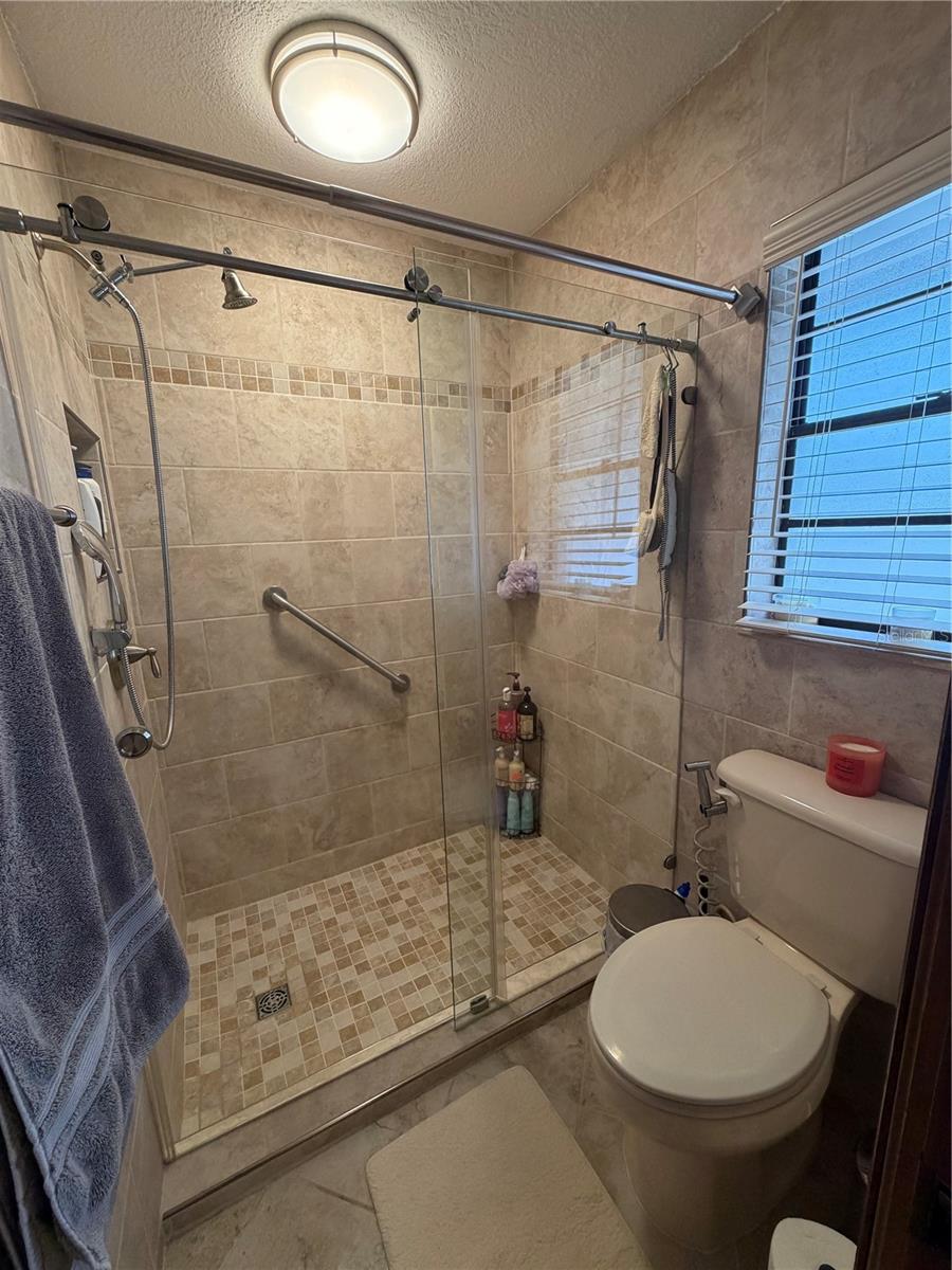 380 DUMONT AVE, DELTONA, FL, 32738