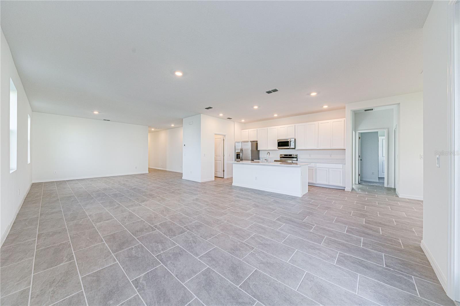 2354 LANCASHIRE ST, DAVENPORT, FL, 33896