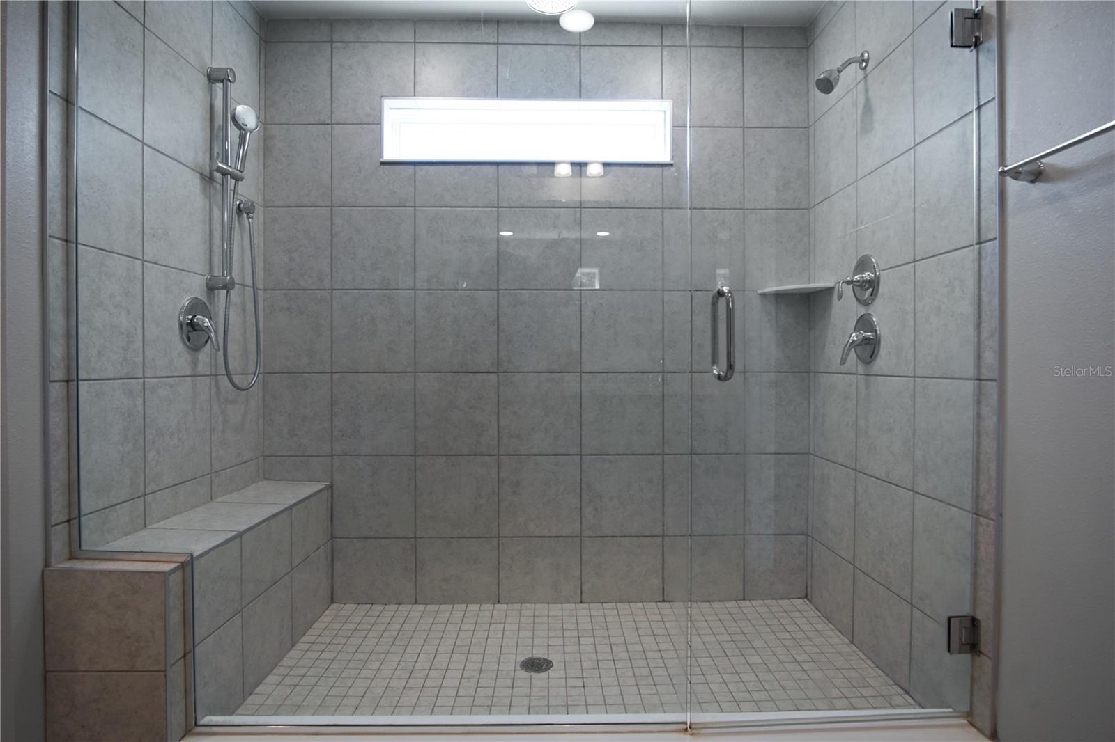 1171 OAK BLUFF DR, DAVENPORT, FL, 33837