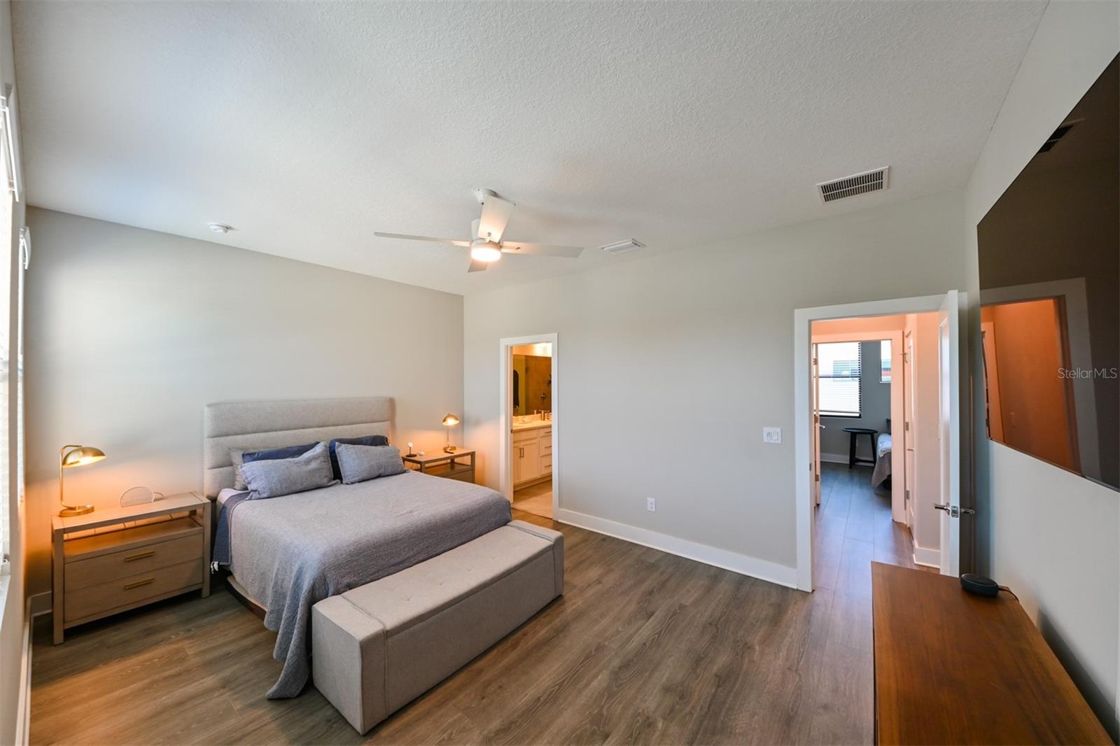 2568 13TH AVE N, ST PETERSBURG, FL, 33713