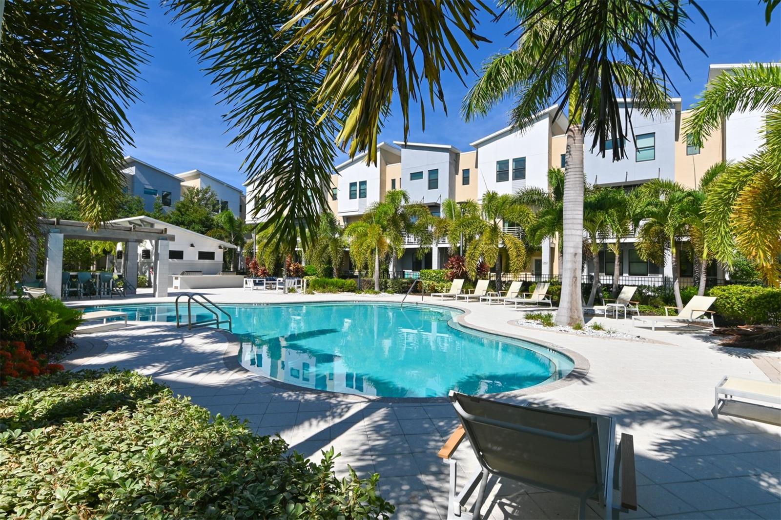 2568 13TH AVE N, ST PETERSBURG, FL, 33713