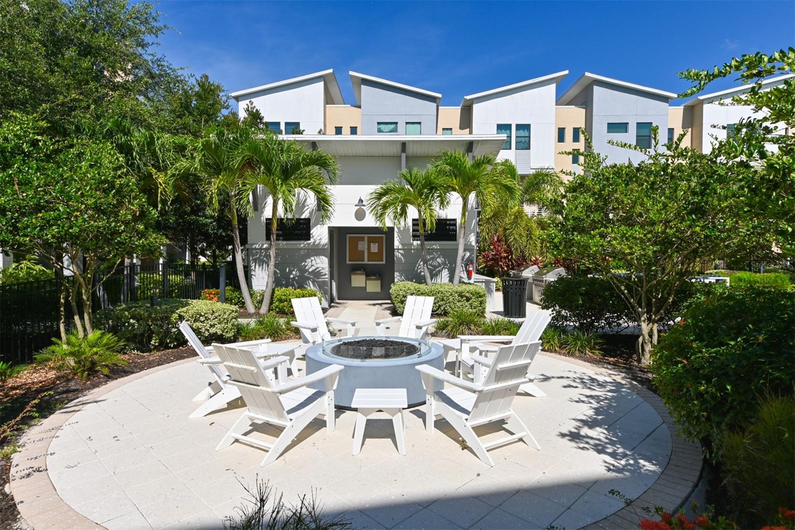 2568 13TH AVE N, ST PETERSBURG, FL, 33713