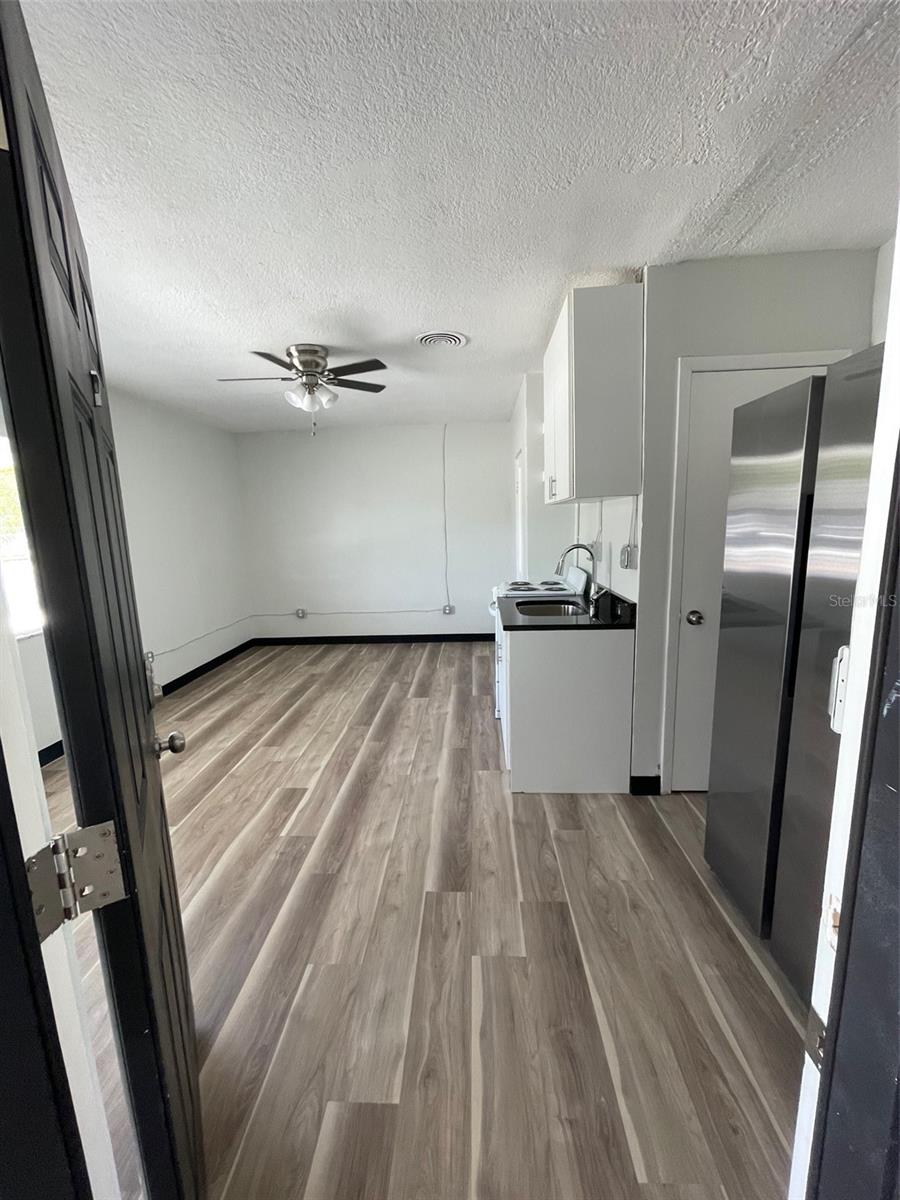 707 ROSERY RD NW #3, LARGO, FL, 33770