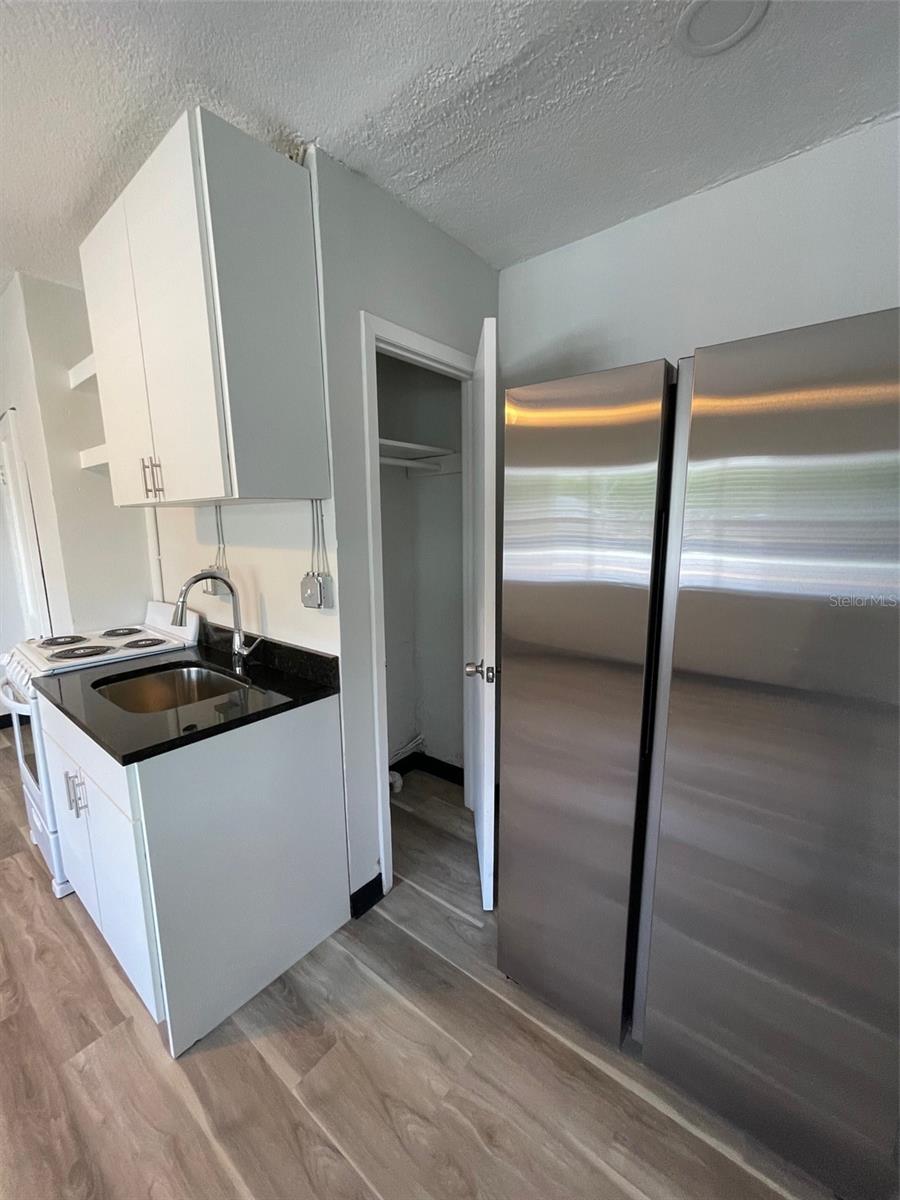 707 ROSERY RD NW #3, LARGO, FL, 33770