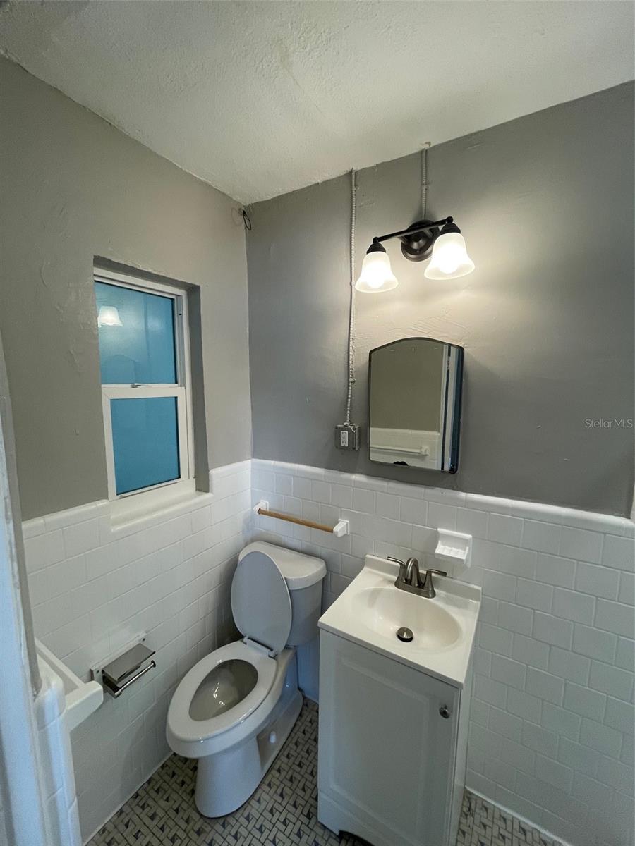 707 ROSERY RD NW #3, LARGO, FL, 33770