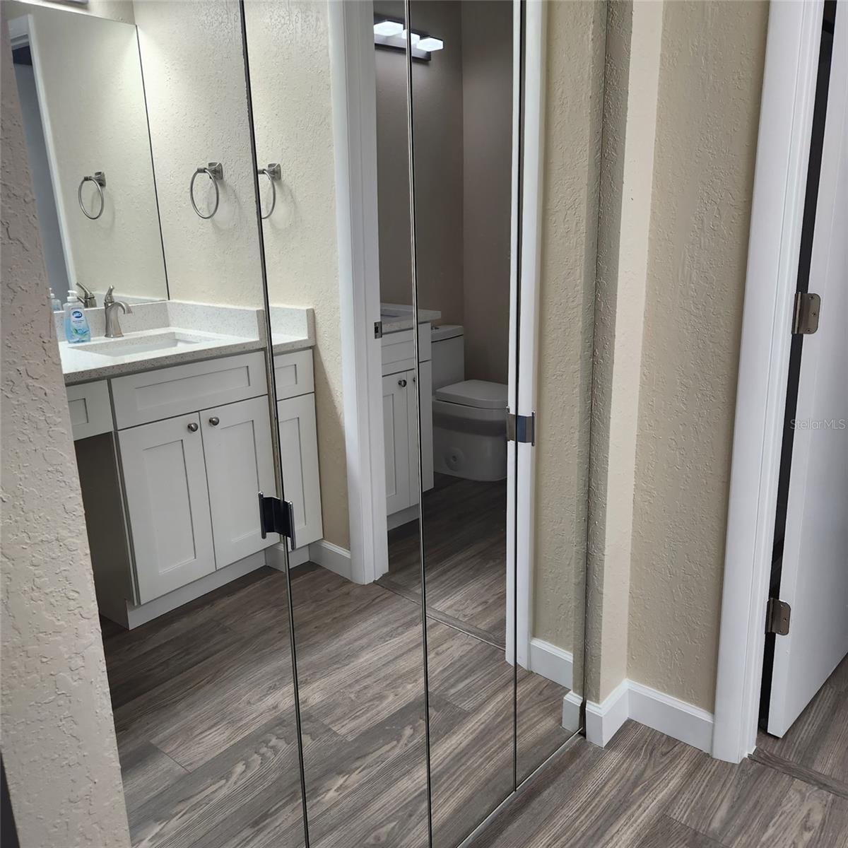 11241 CEDAR HOLLOW LN, TAMPA, FL, 33618