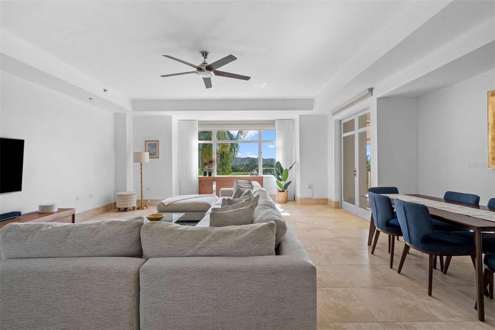 PR9117385 Property Photo