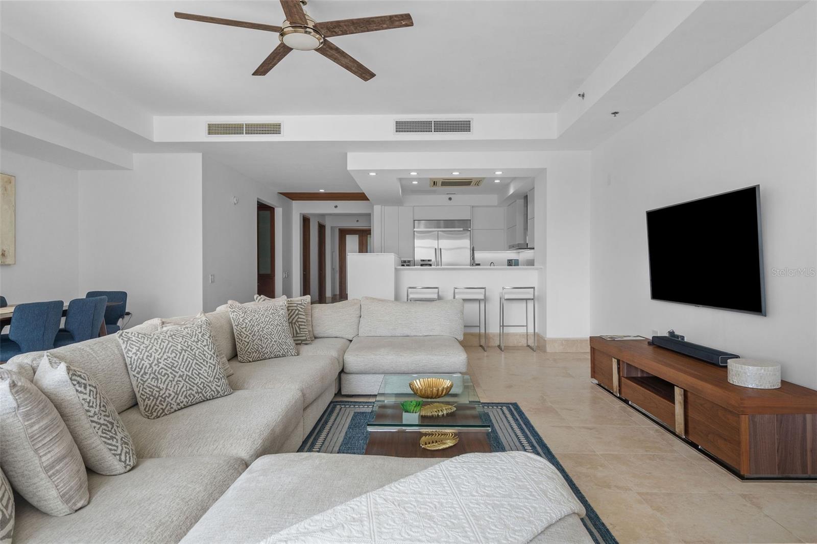 PR9117385 Property Photo