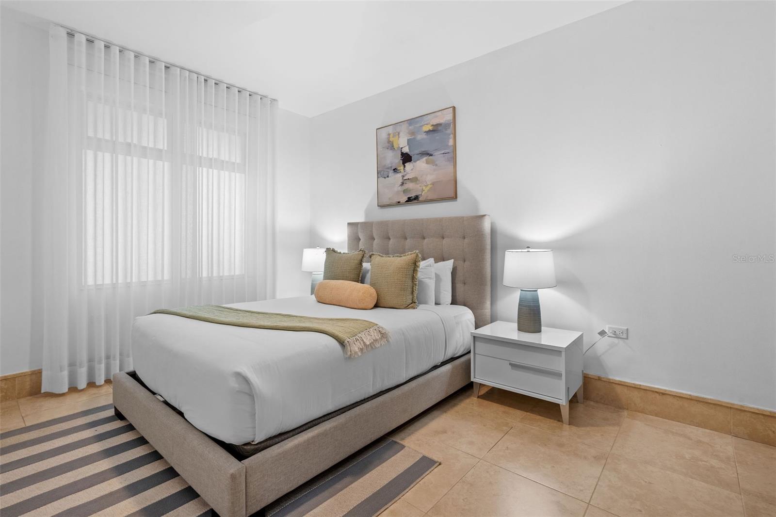 PR9117385 Property Photo