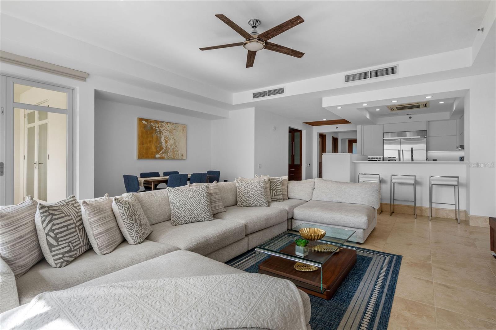 PR9117385 Property Photo