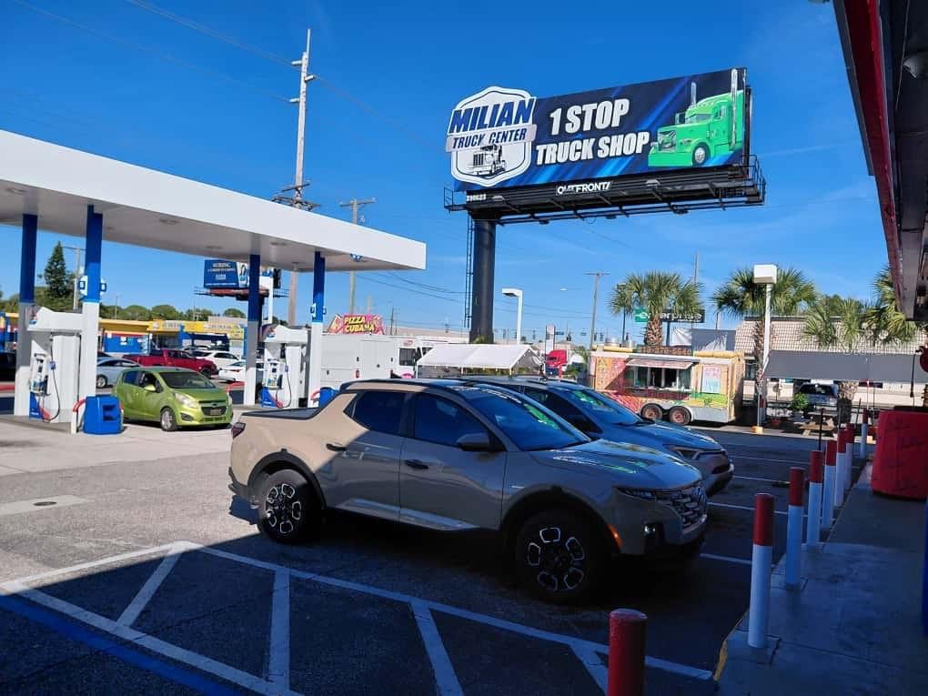 7906 W HILLSBOROUGH AVE, TAMPA, FL, 33615