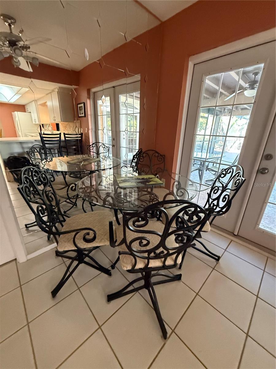 819 S GONDOLA DR, VENICE, FL, 34293