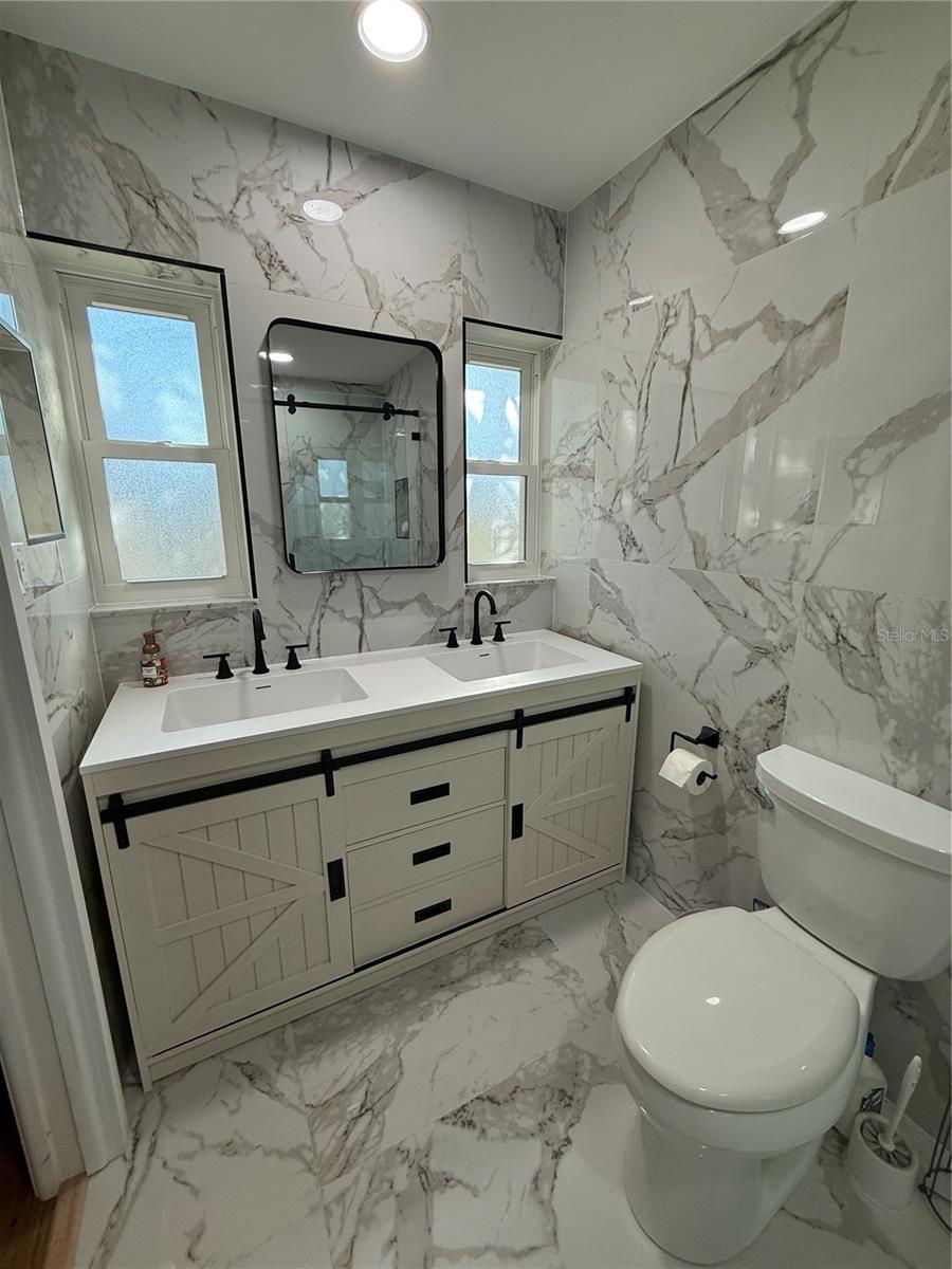 819 S GONDOLA DR, VENICE, FL, 34293