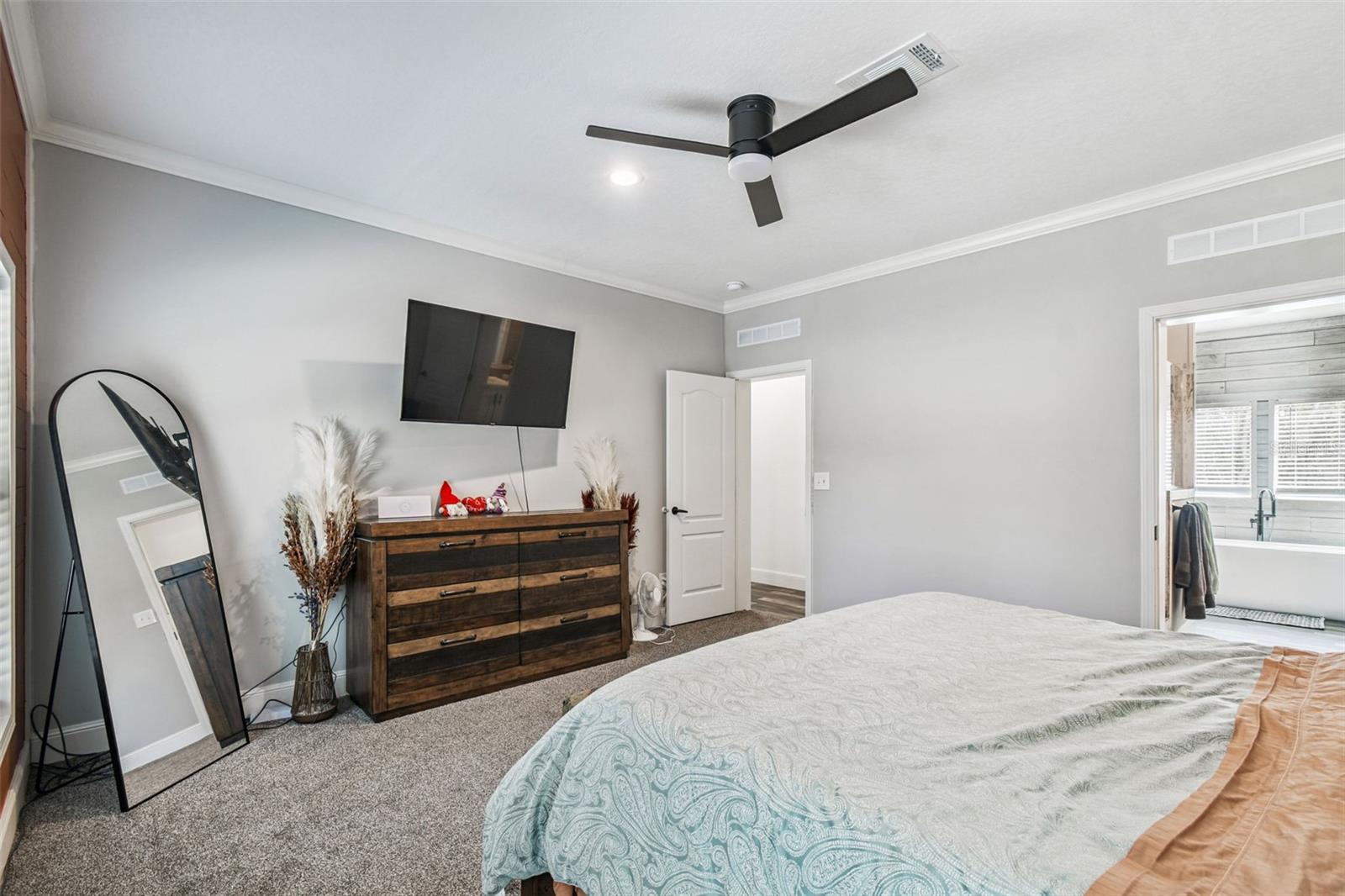 12015 GLADWIN AVE, HUDSON, FL, 34667