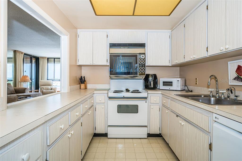 3820 GULF BLVD #907, ST PETE BEACH, FL, 33706