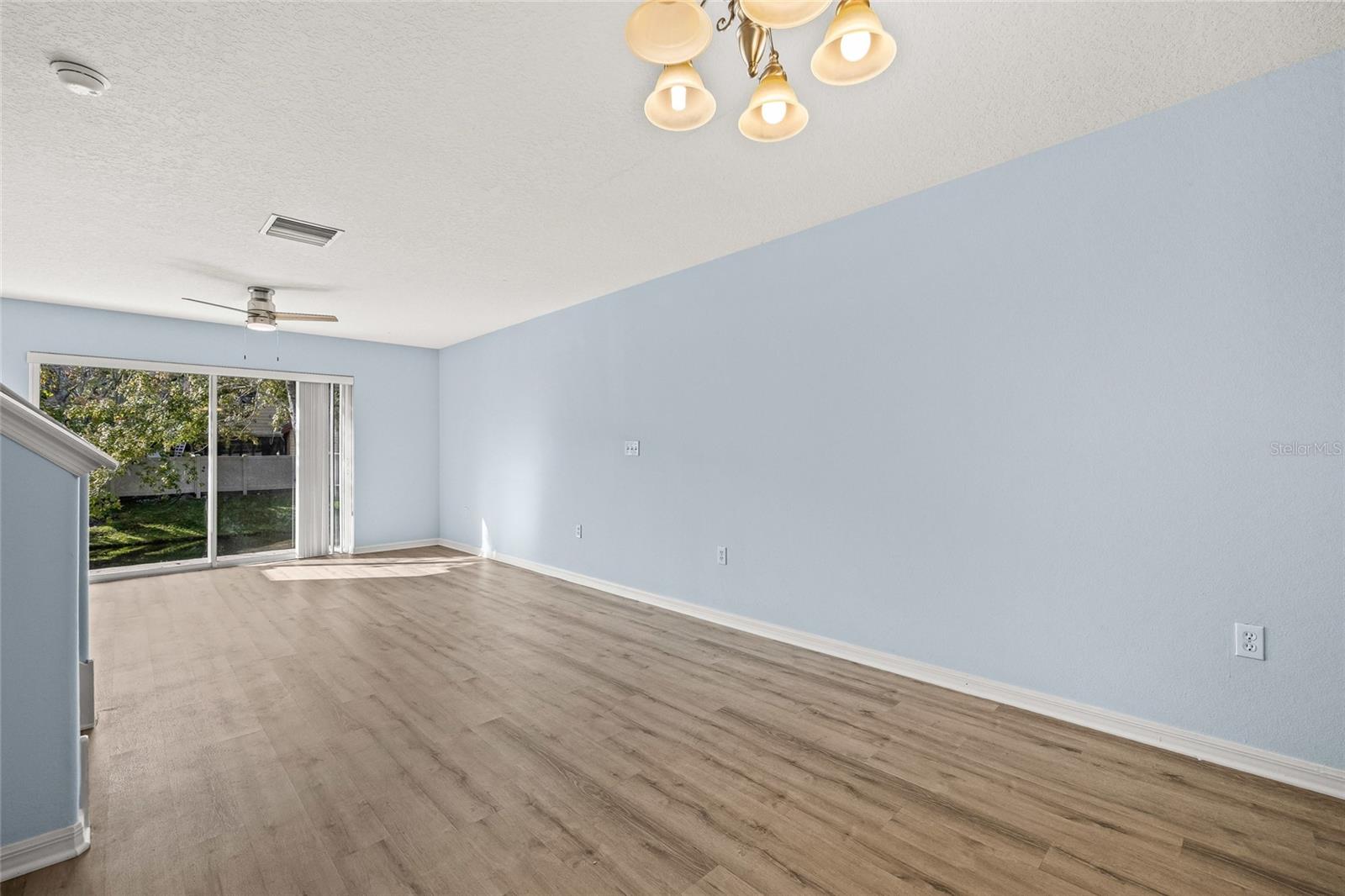 8120 SILENT CREEK DR, TAMPA, FL, 33615