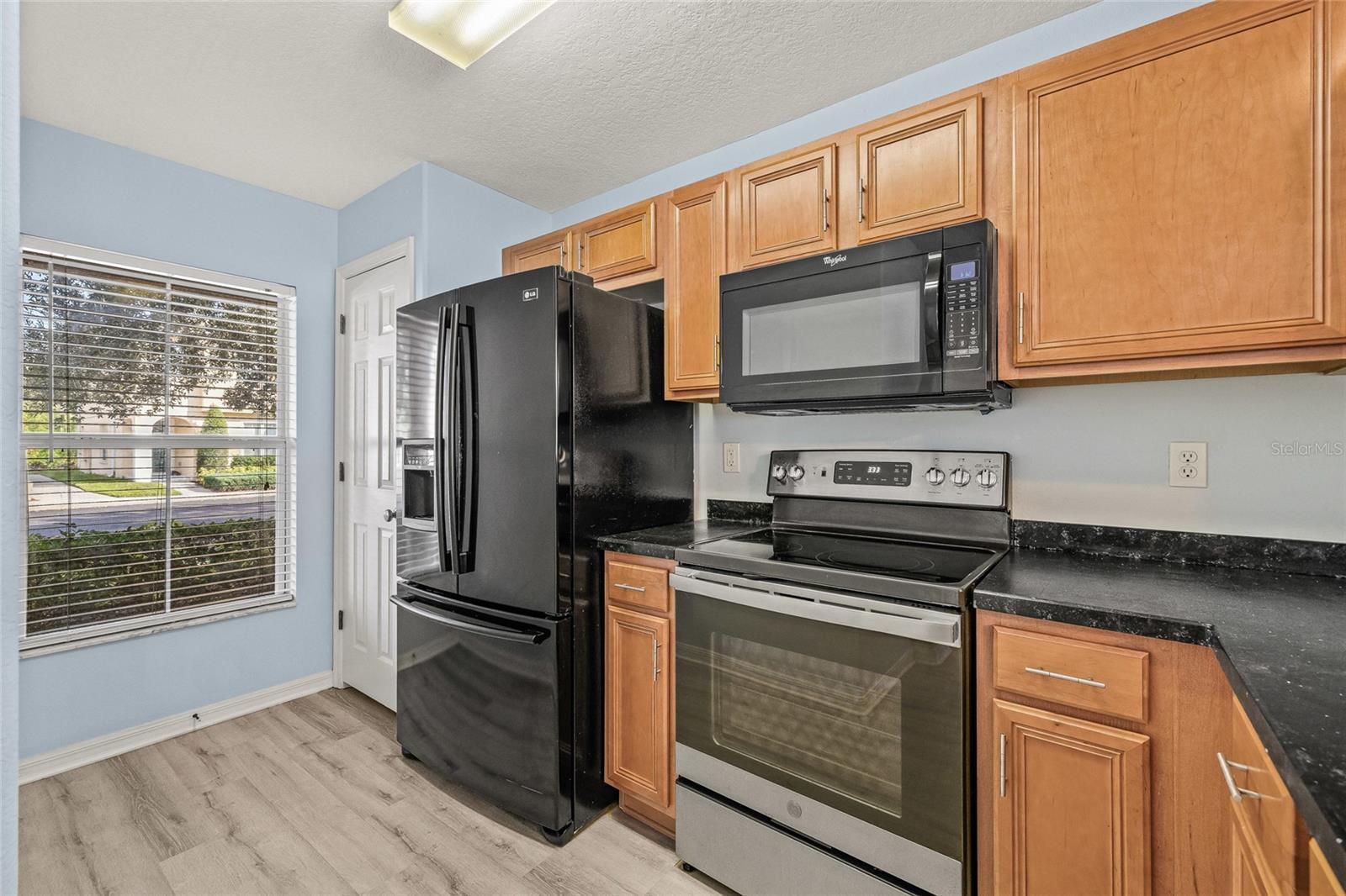 8120 SILENT CREEK DR, TAMPA, FL, 33615