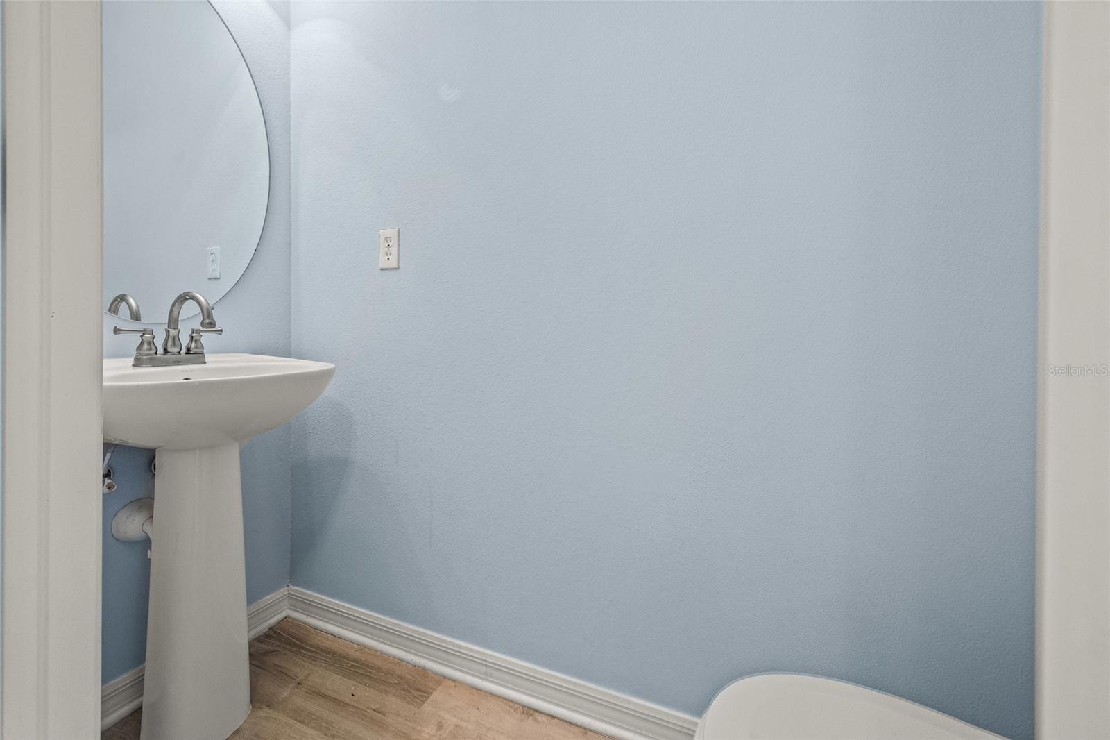 8120 SILENT CREEK DR, TAMPA, FL, 33615