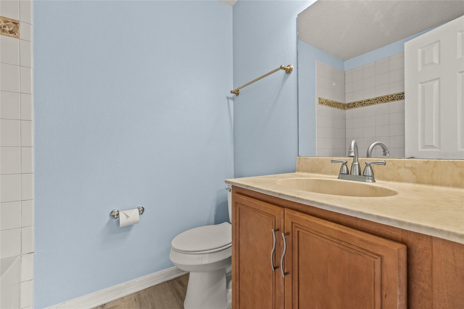 8120 SILENT CREEK DR, TAMPA, FL, 33615