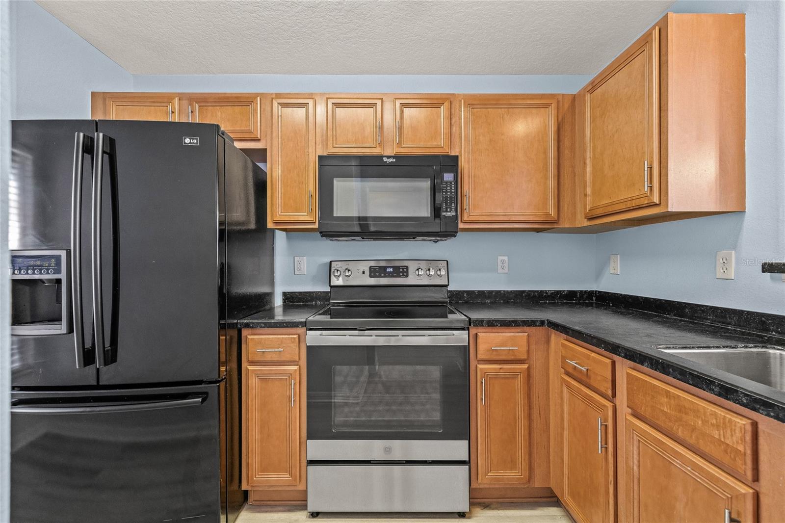 8120 SILENT CREEK DR, TAMPA, FL, 33615