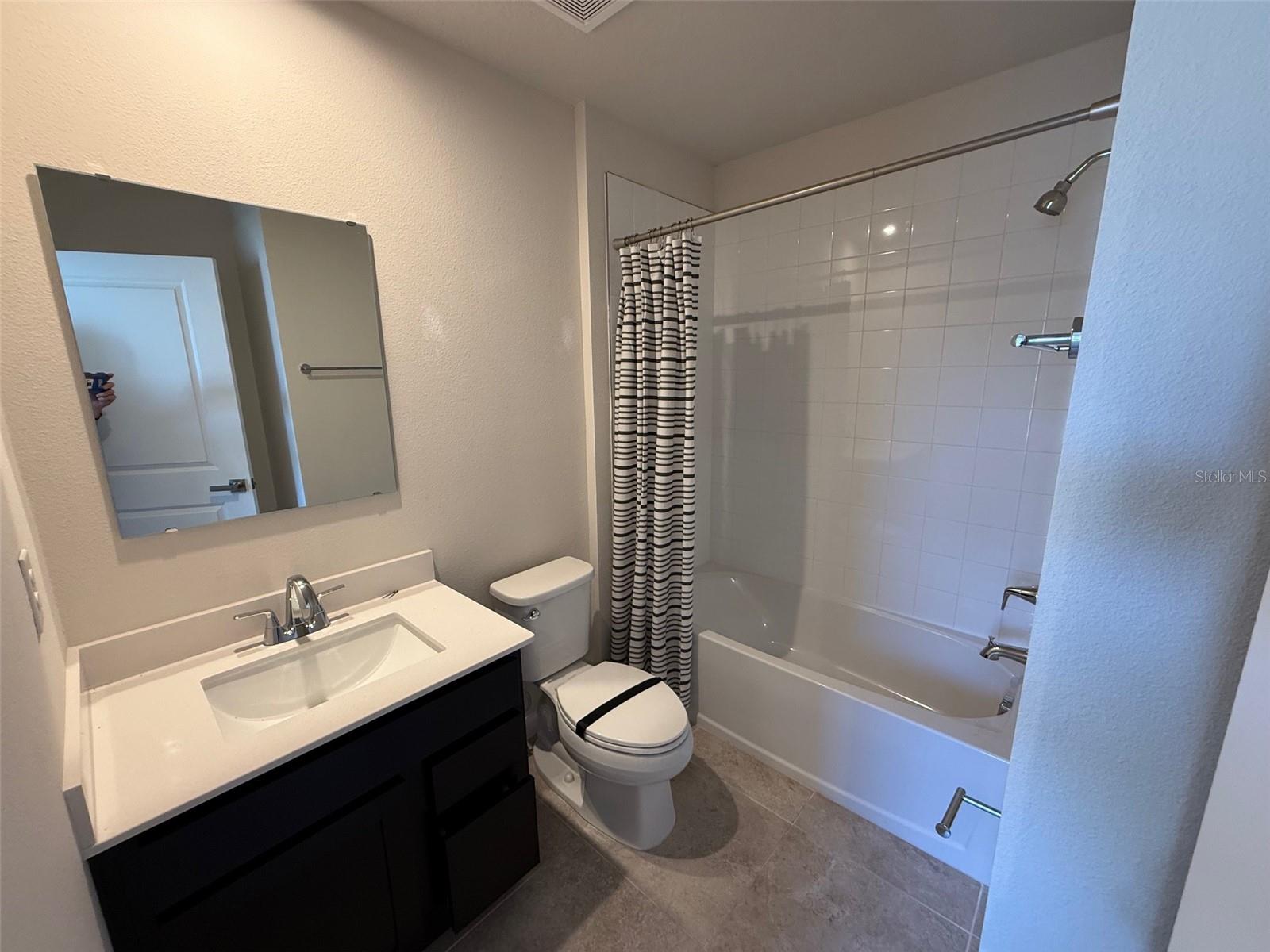 1198 PORT BLUE WAY, LADY LAKE, FL, 32159