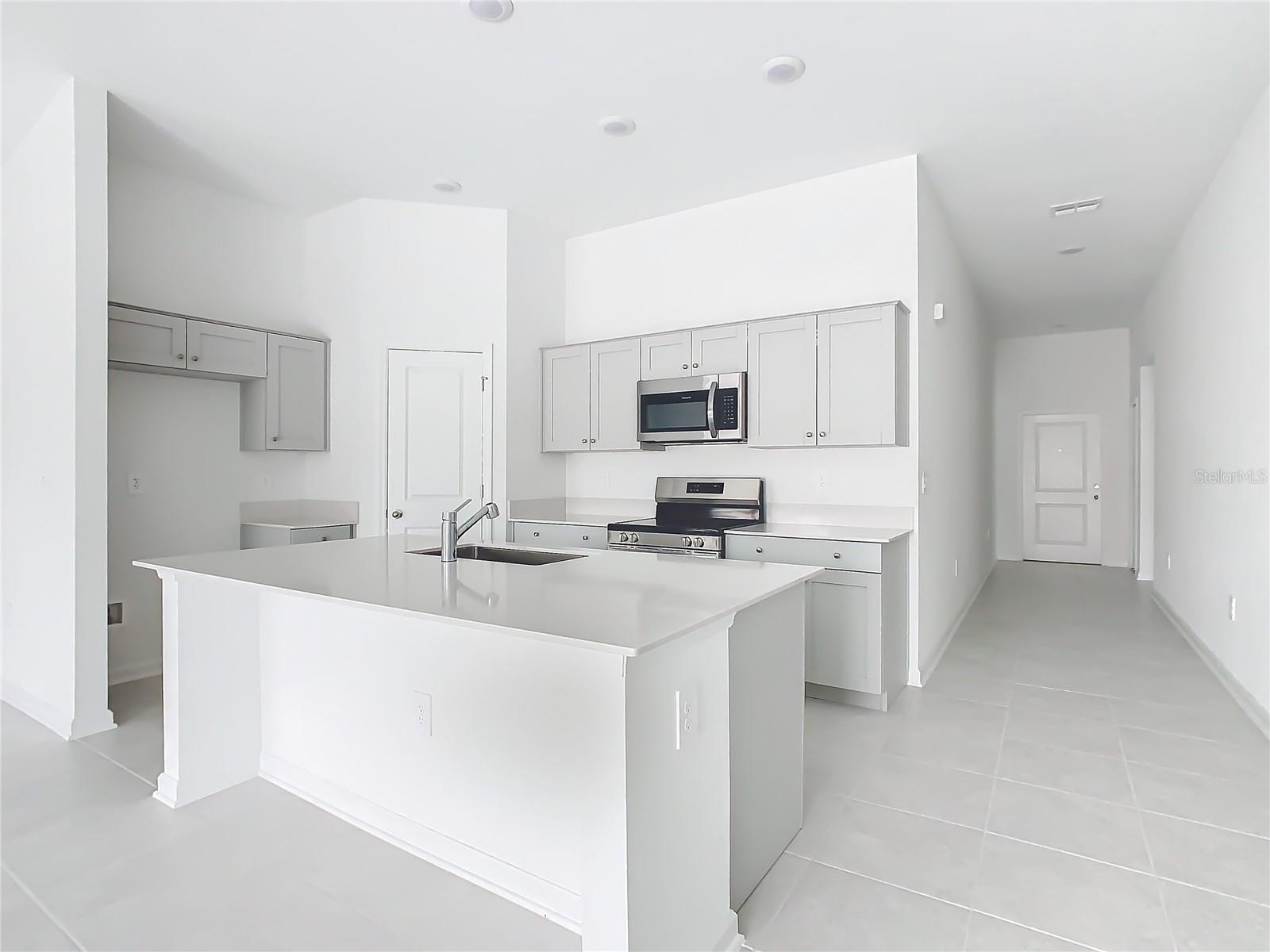 421 SANDBAR LN, HAINES CITY, FL, 33844