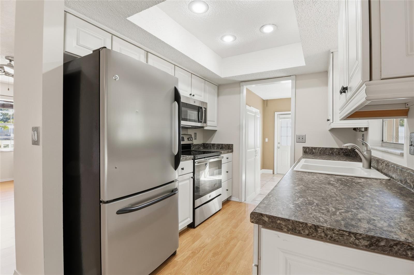 3305 ISLAND DATE CIR, SARASOTA, FL, 34232