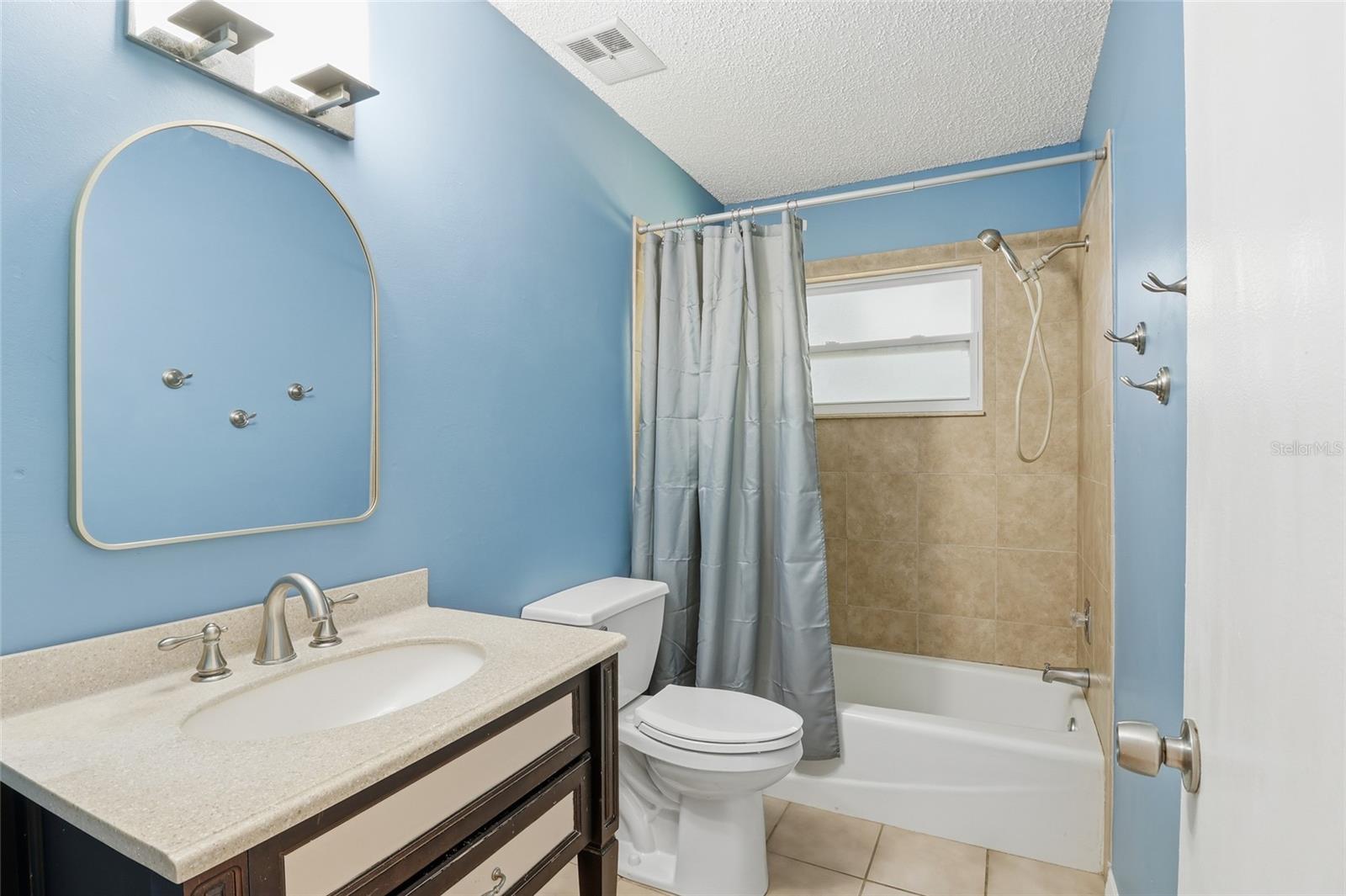 3305 ISLAND DATE CIR, SARASOTA, FL, 34232