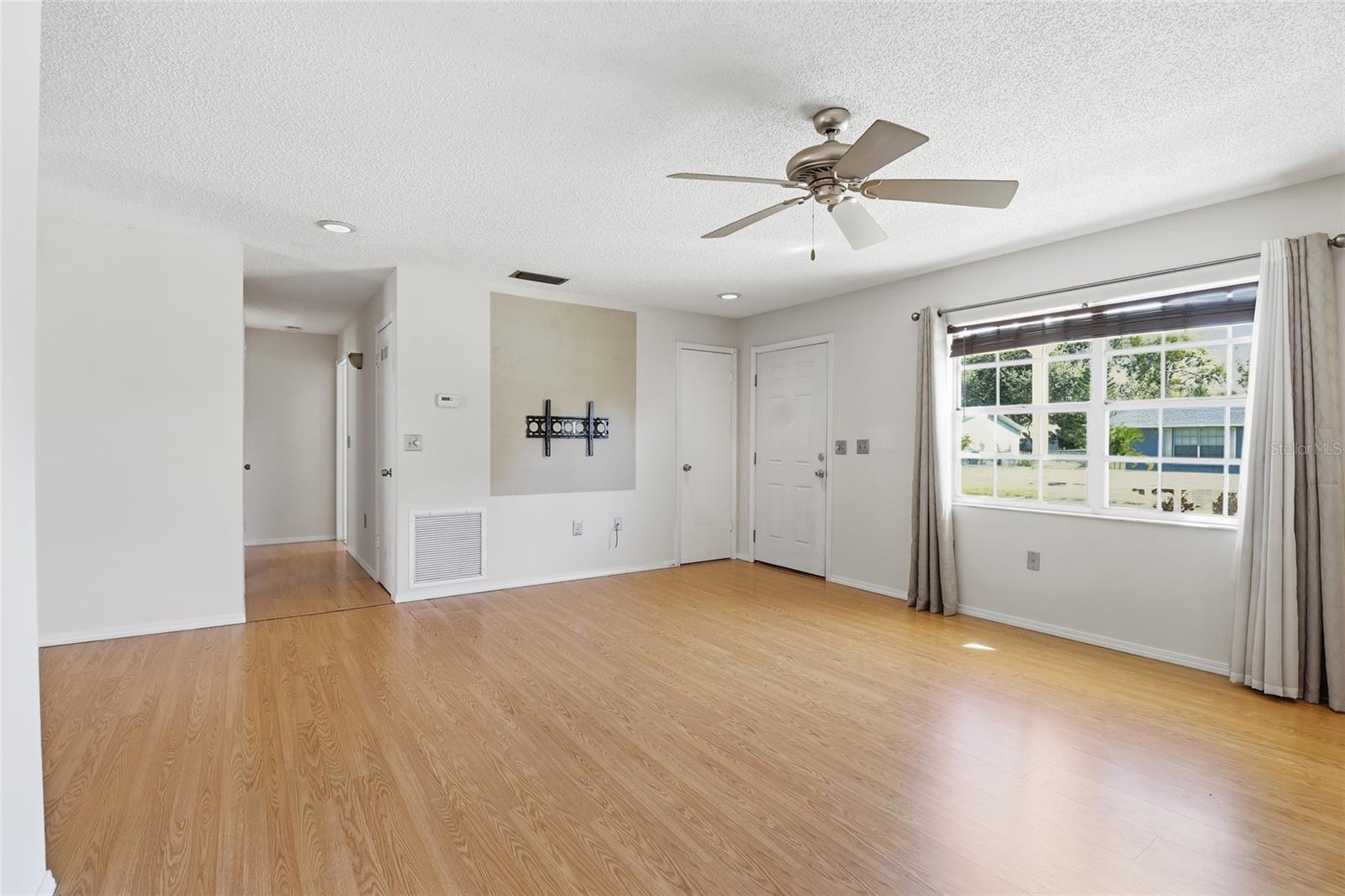 3305 ISLAND DATE CIR, SARASOTA, FL, 34232