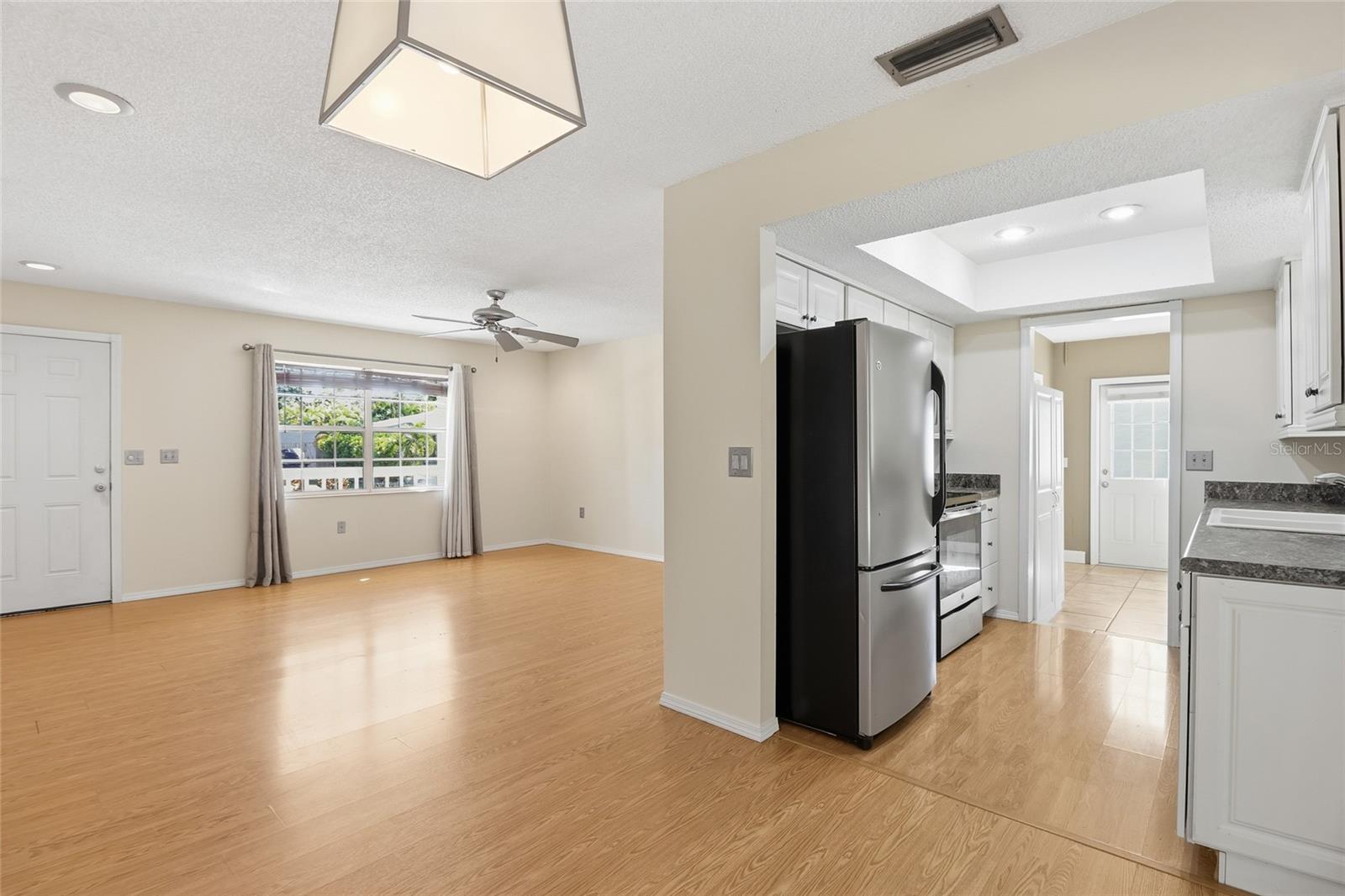 3305 ISLAND DATE CIR, SARASOTA, FL, 34232