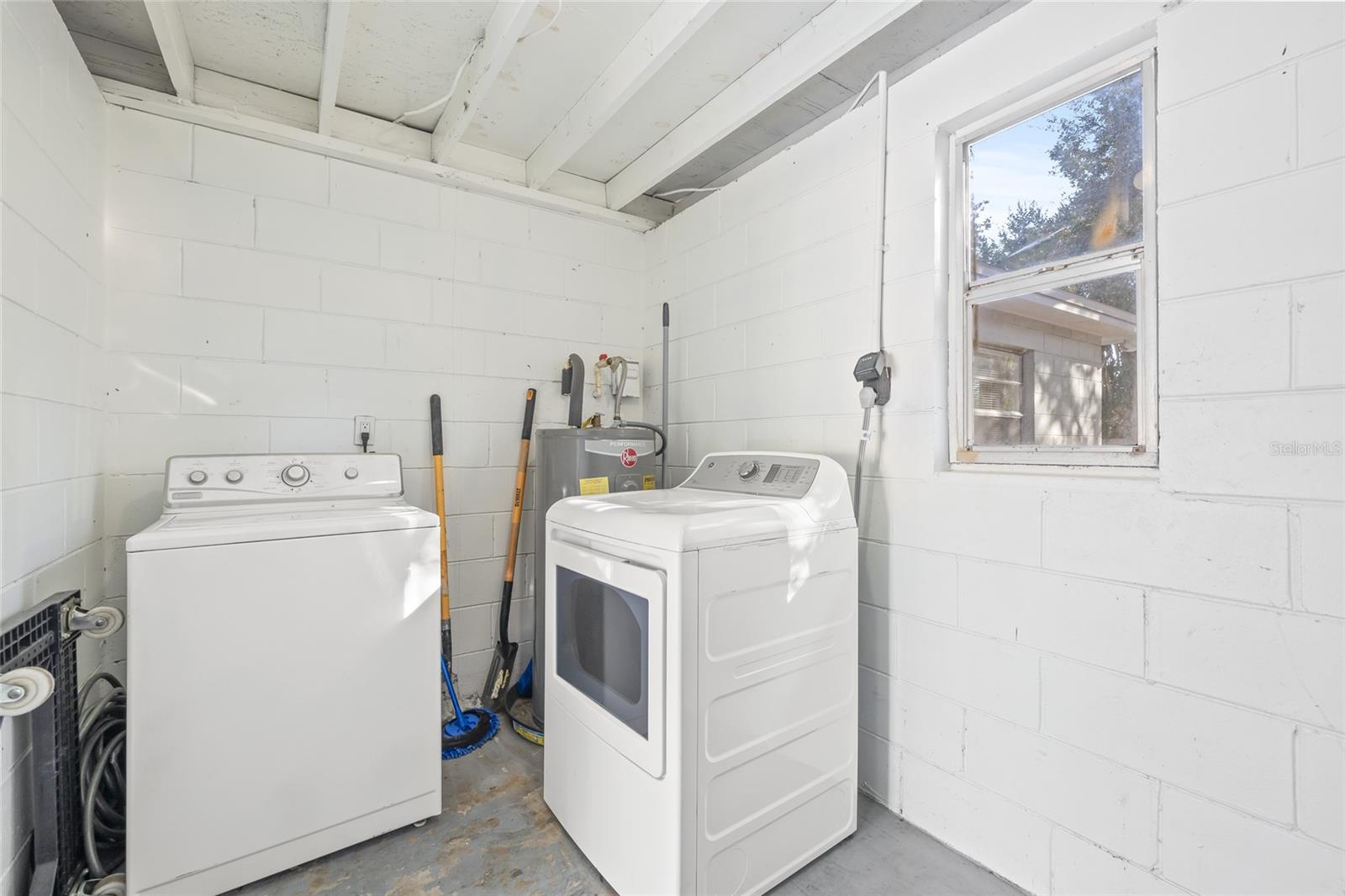 1908 W CHESTNUT ST, TAMPA, FL, 33607