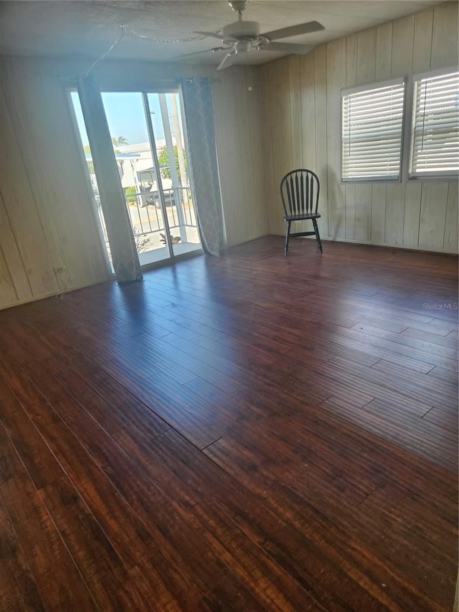 90 RED OAK DR, PALM HARBOR, FL, 34684