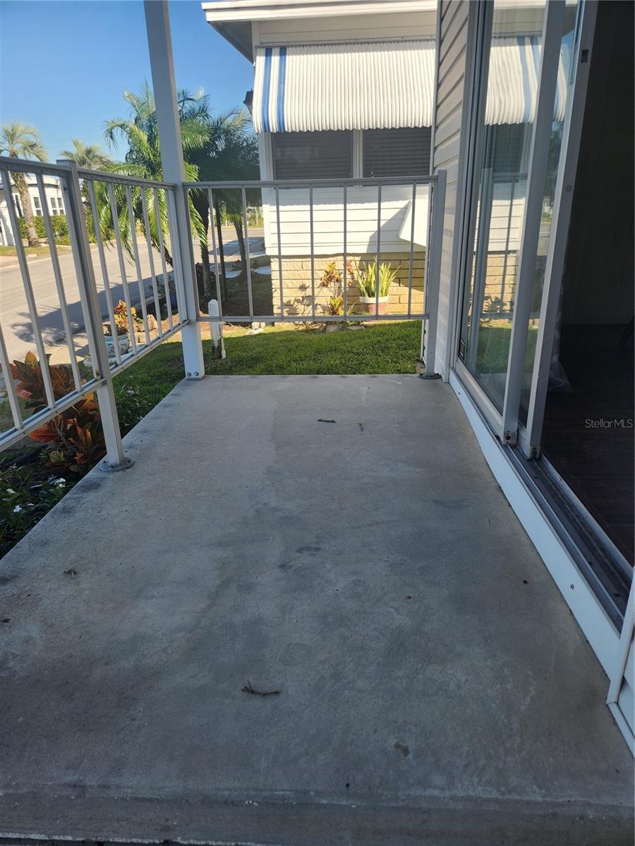 90 RED OAK DR, PALM HARBOR, FL, 34684