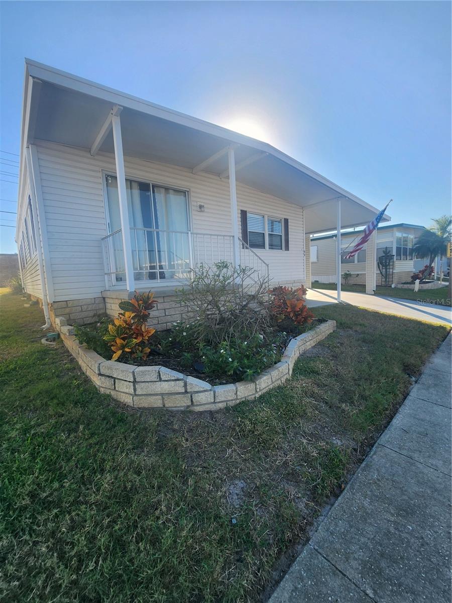 90 RED OAK DR, PALM HARBOR, FL, 34684