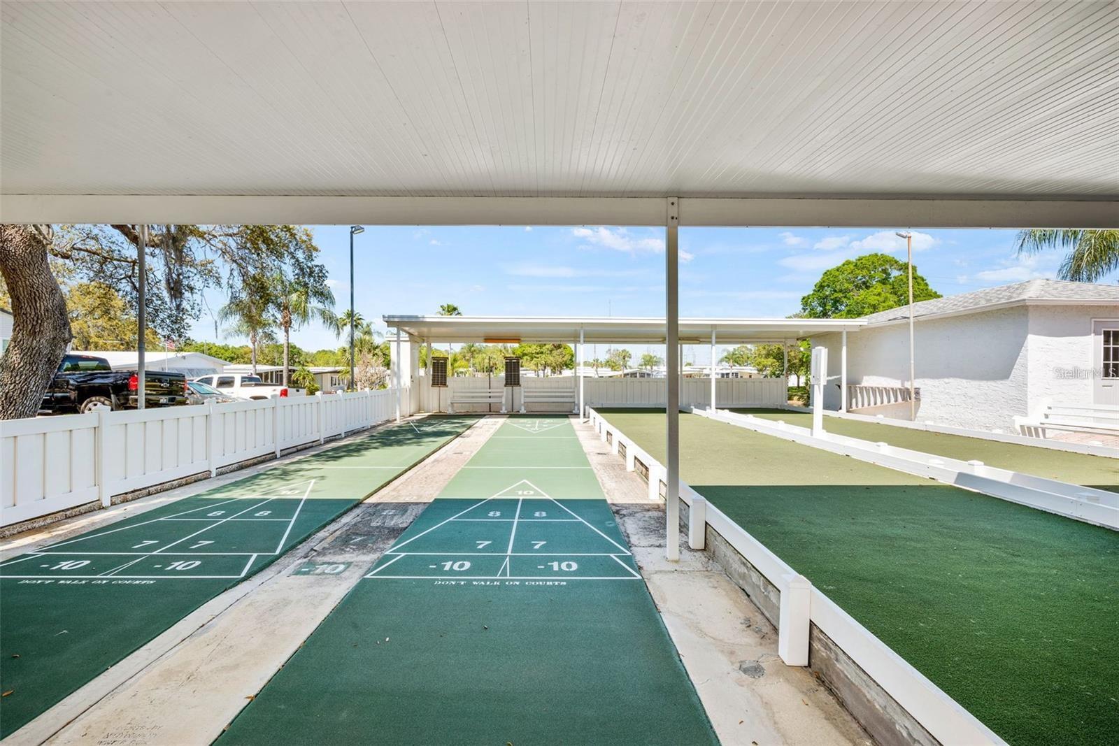 90 RED OAK DR, PALM HARBOR, FL, 34684