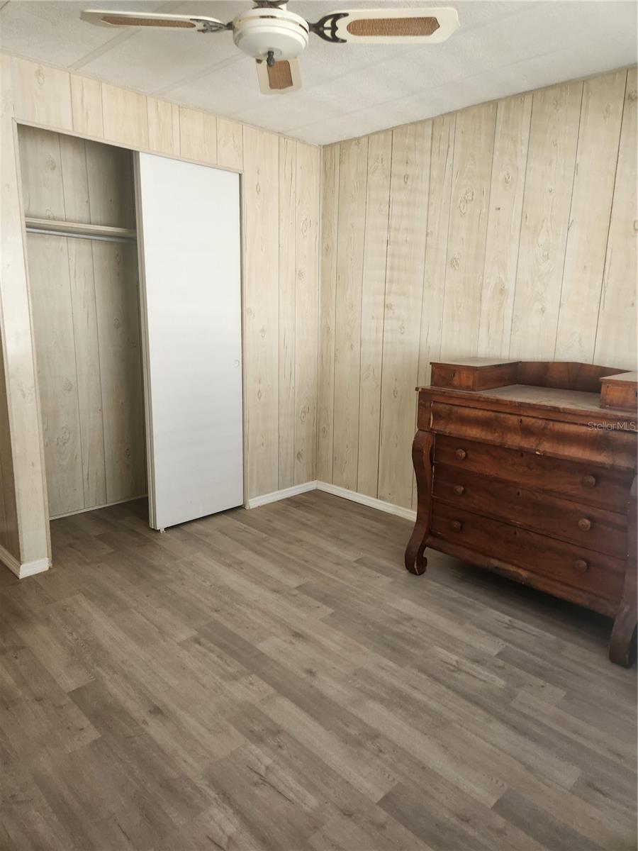 90 RED OAK DR, PALM HARBOR, FL, 34684