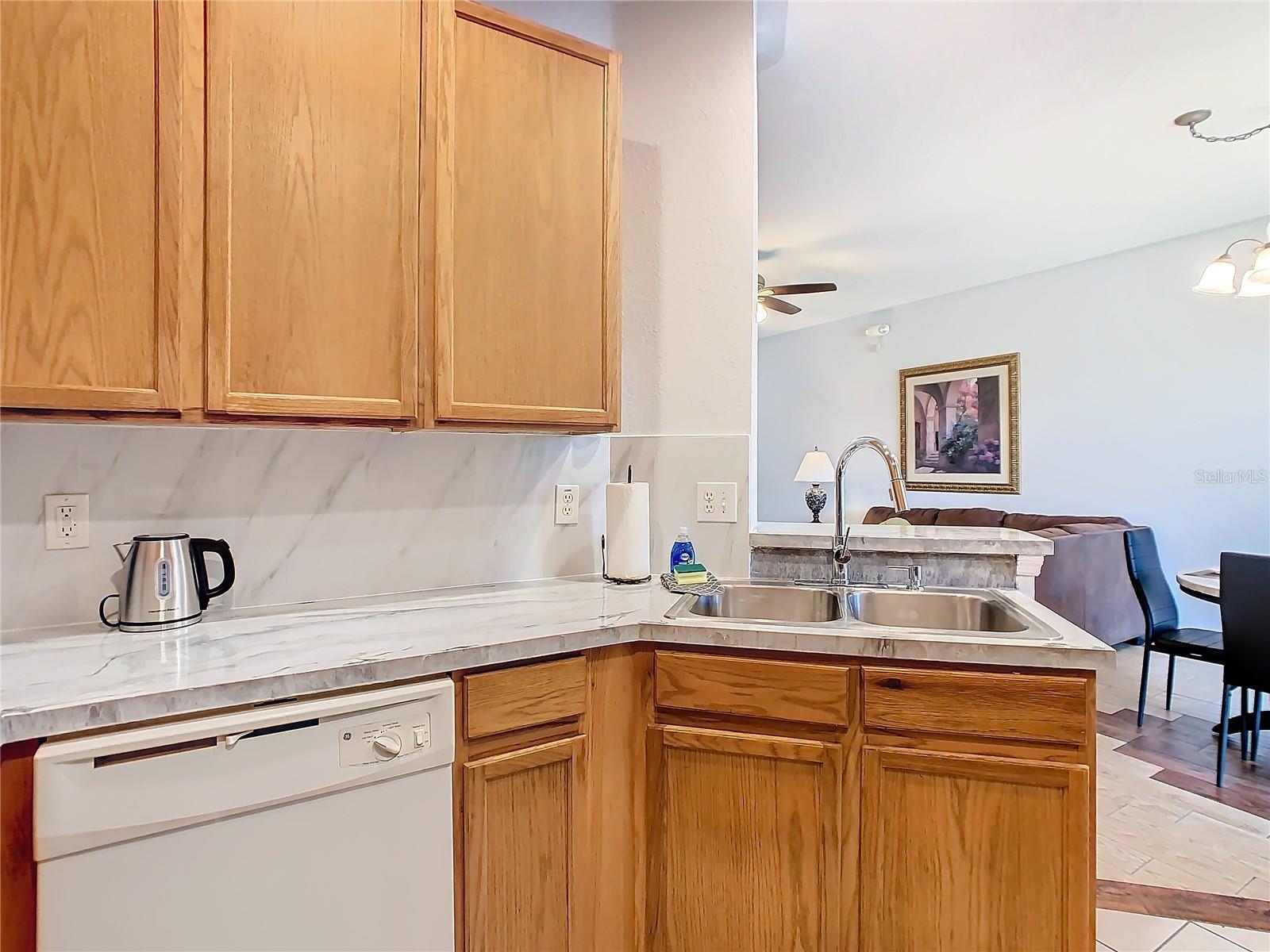 2641 OLD KENT CIR, KISSIMMEE, FL, 34758