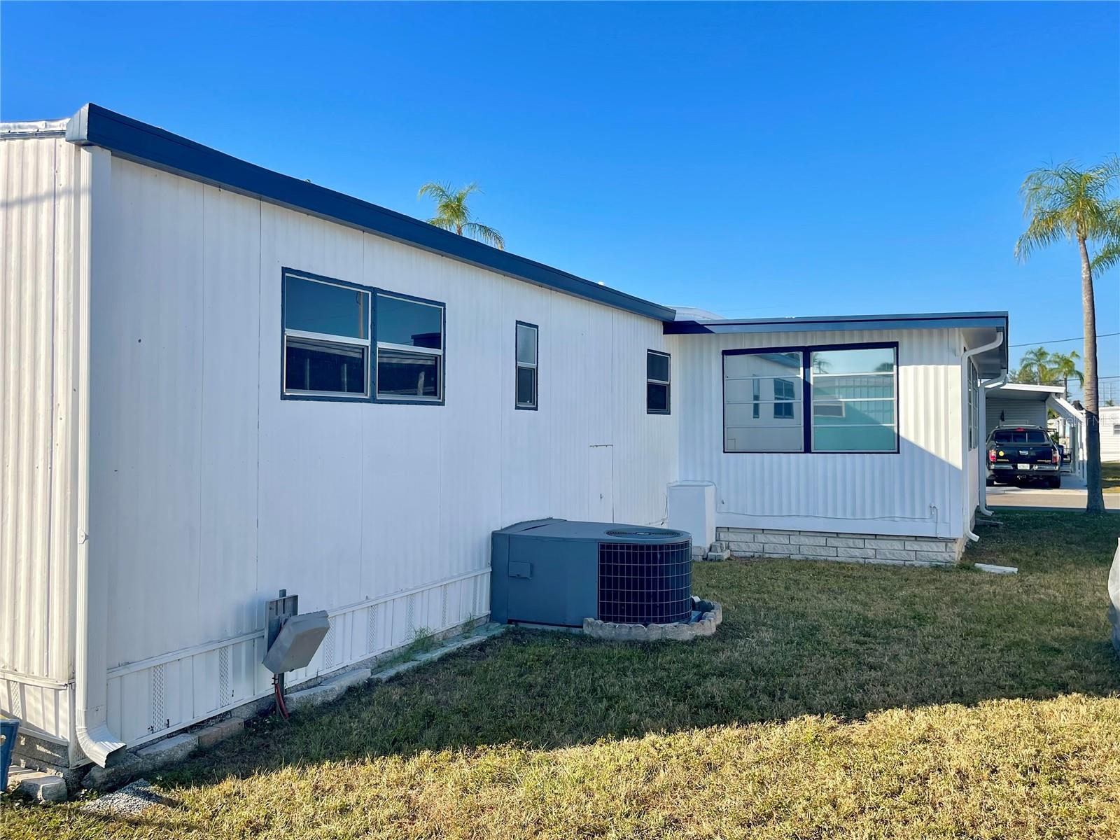 TB8448545 Property Photo