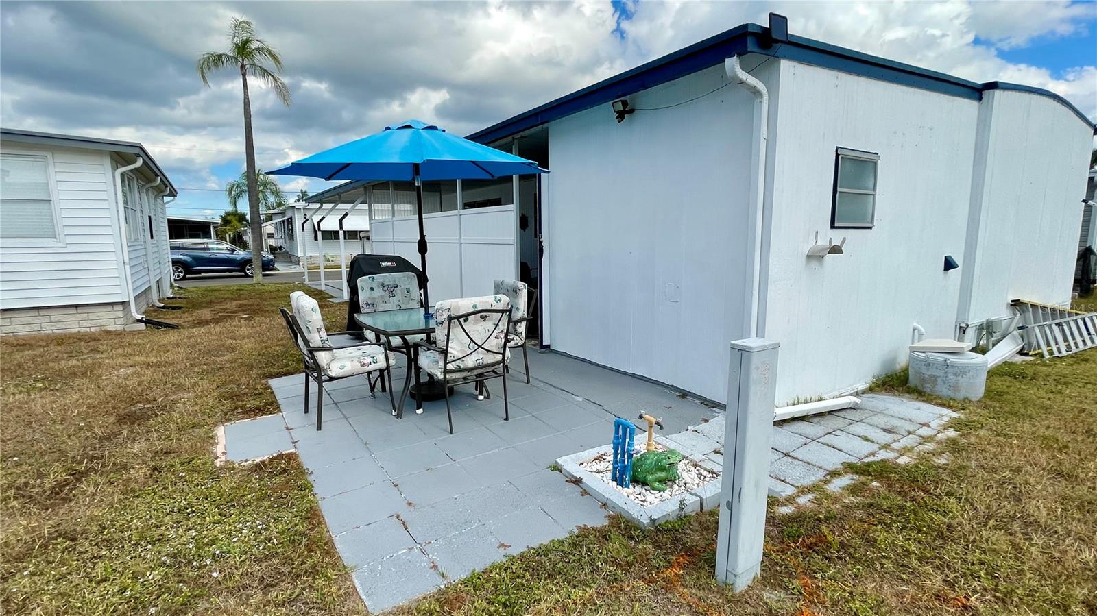 TB8448545 Property Photo