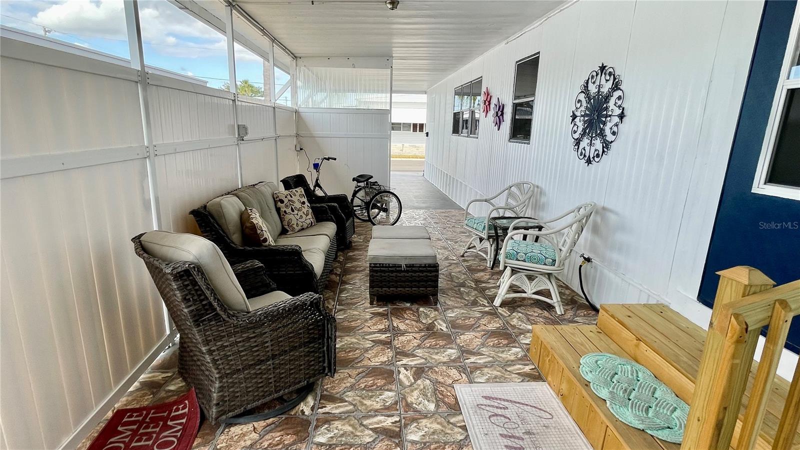 TB8448545 Property Photo