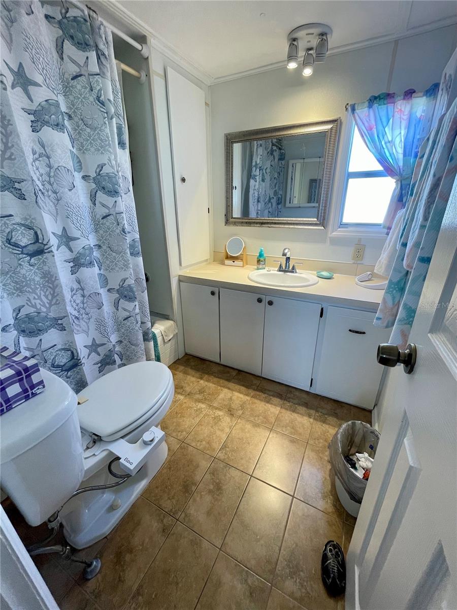 TB8448545 Property Photo