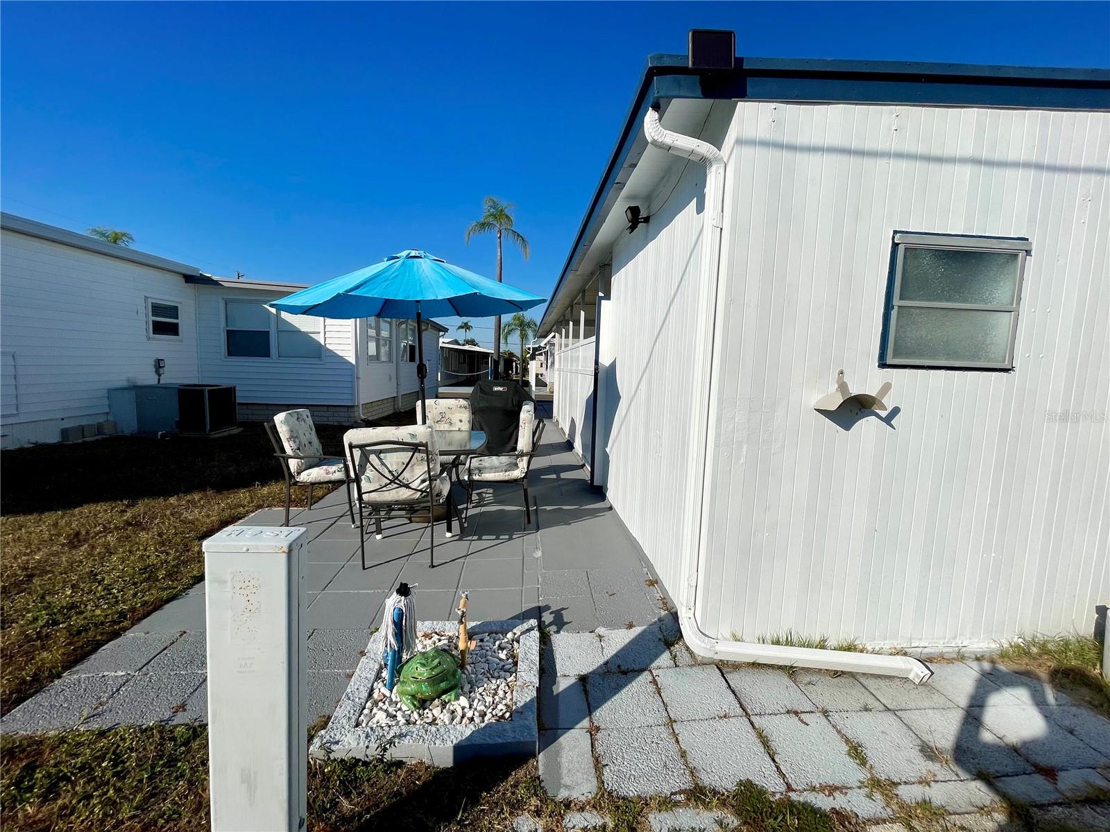 TB8448545 Property Photo