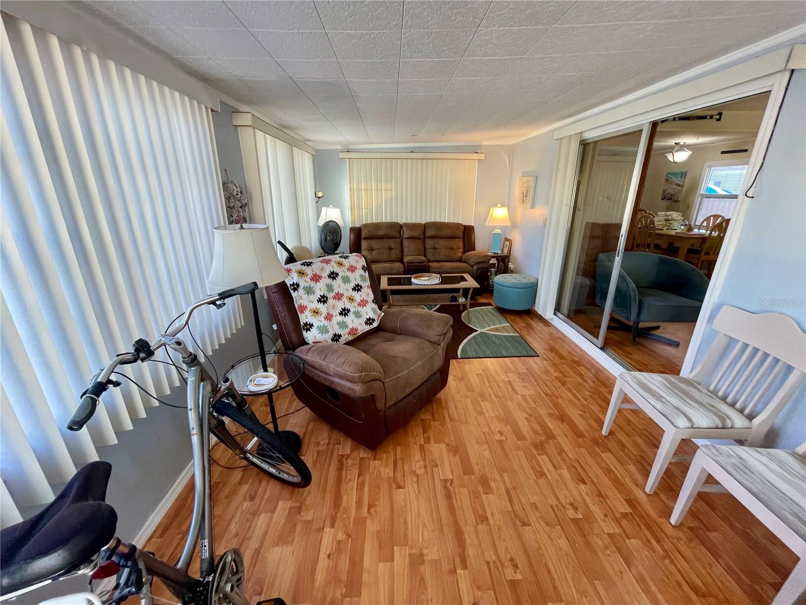 TB8448545 Property Photo