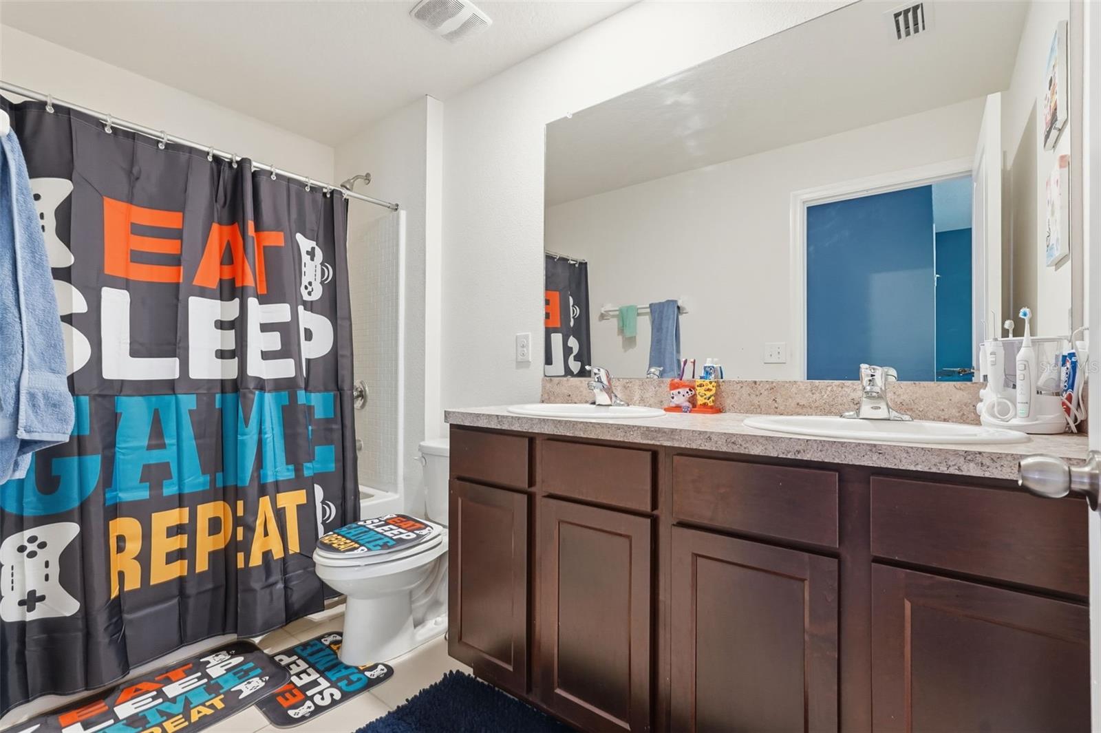 7811 DAVIE RAY DR, ZEPHYRHILLS, FL, 33540