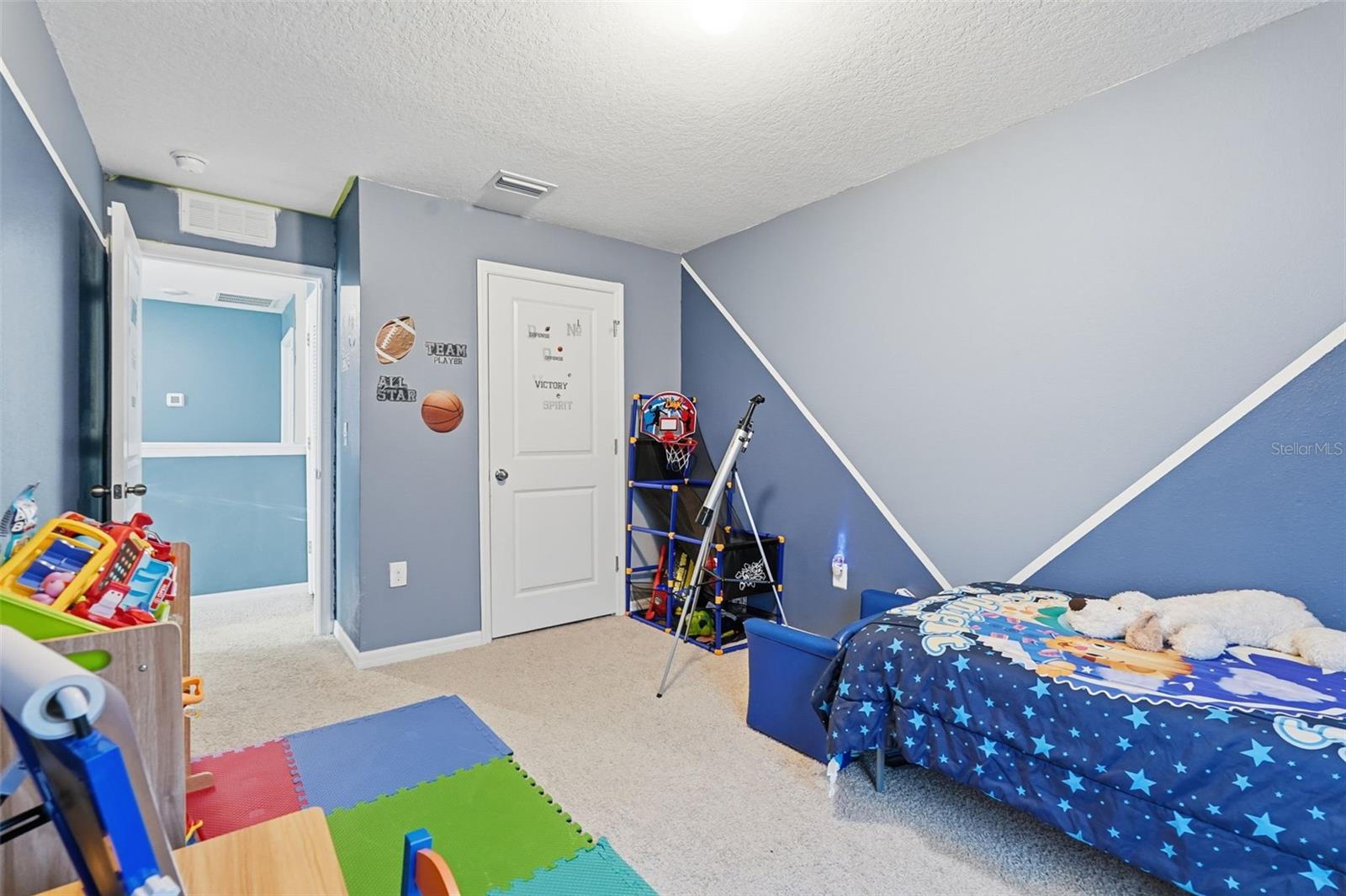 7811 DAVIE RAY DR, ZEPHYRHILLS, FL, 33540